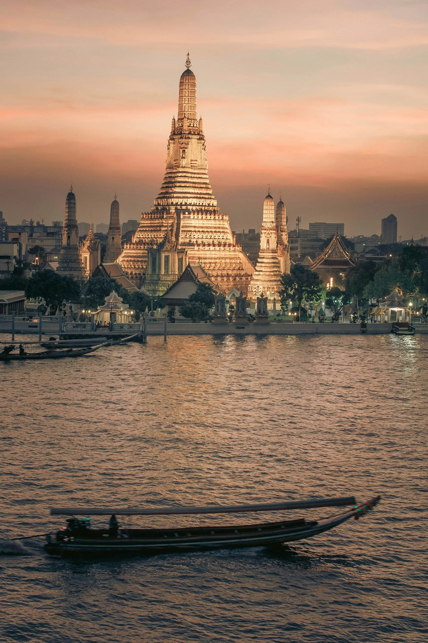 Bangkok vs. Seoul for Aesthetic Treatments: An Honest Comparison for Medical Tourists