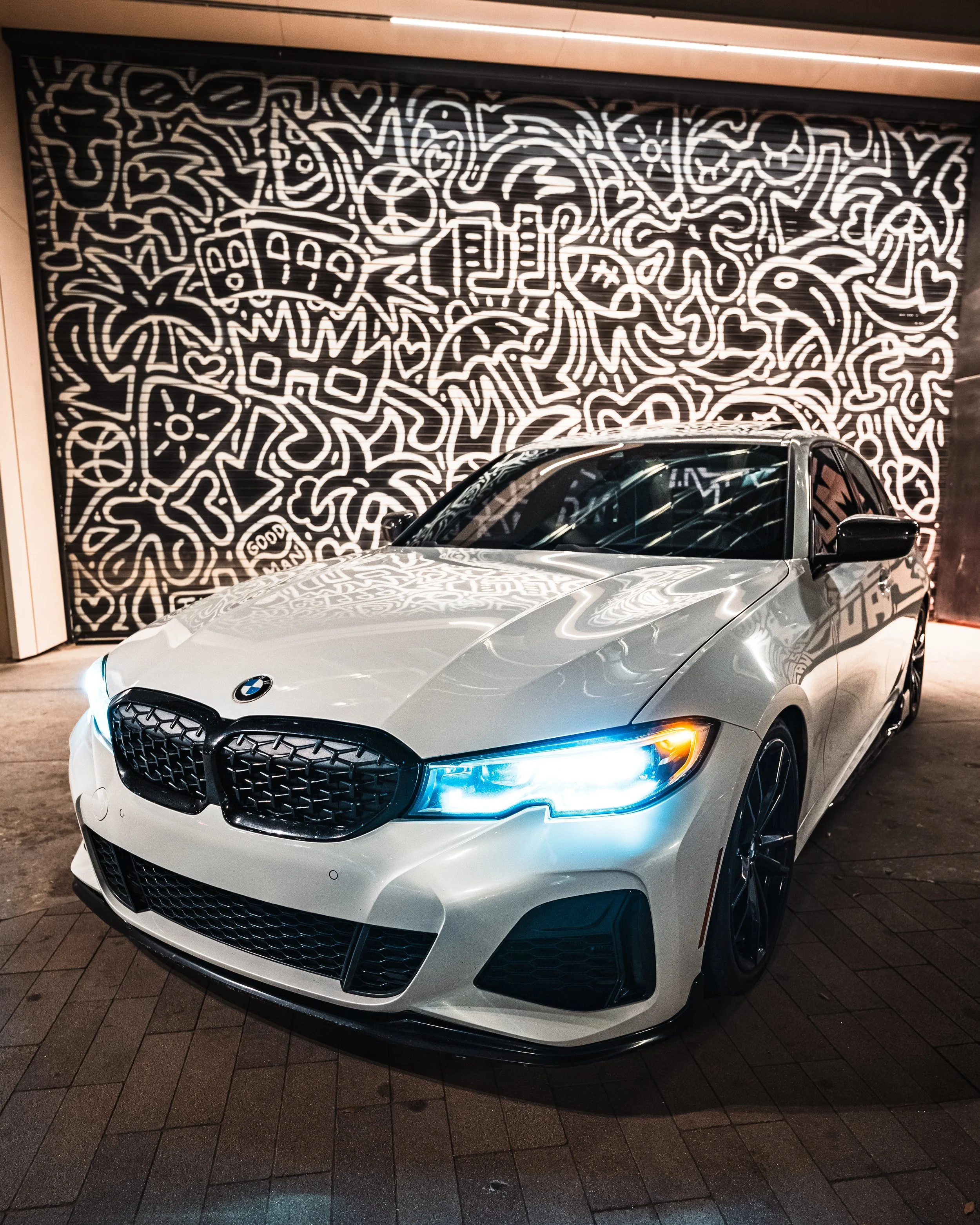 Reyes Car Sony 16-25 F2.8 Lens Photos-16.jpg