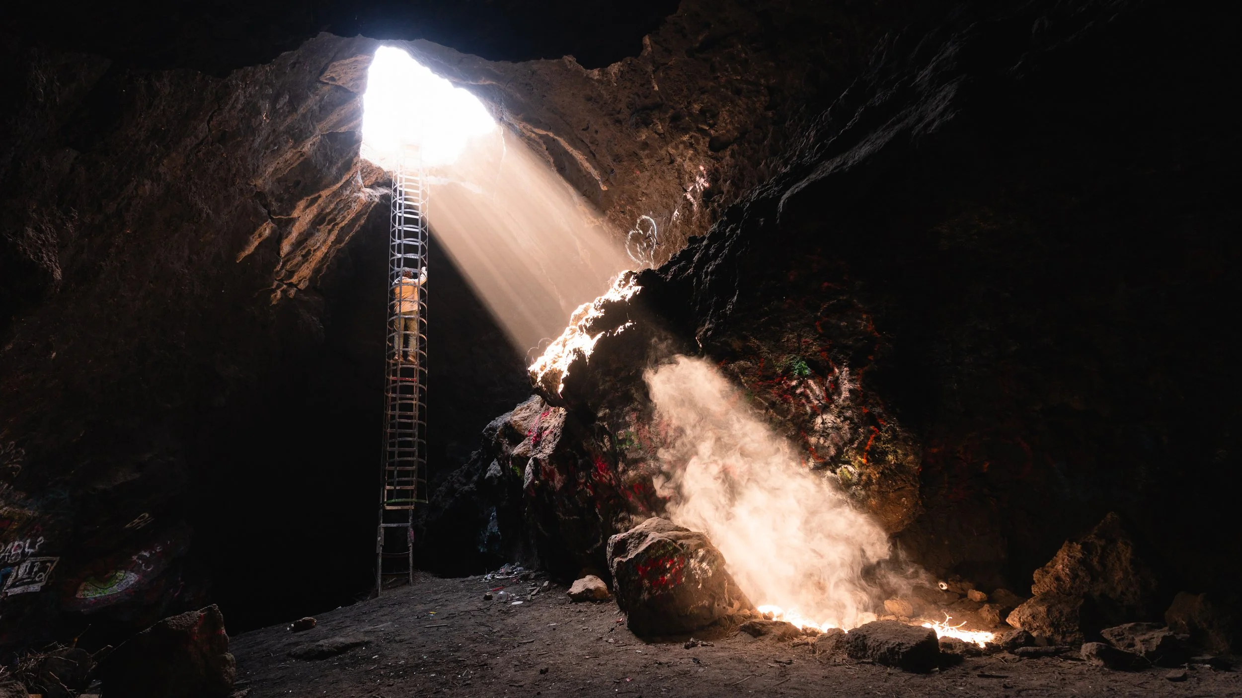 Dad Kuna Cave (8).jpg