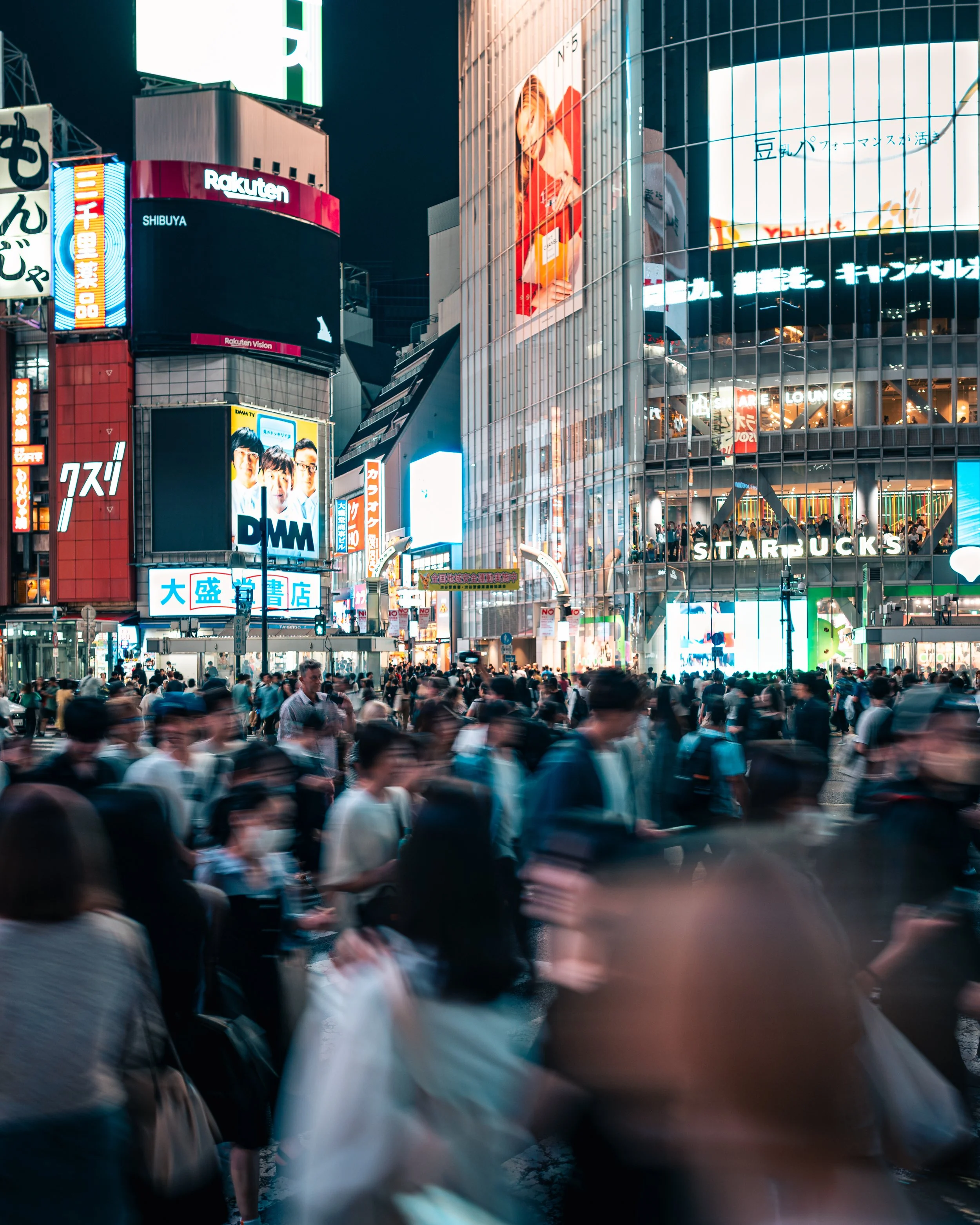 Sony A7IV Night Japan-2.jpg