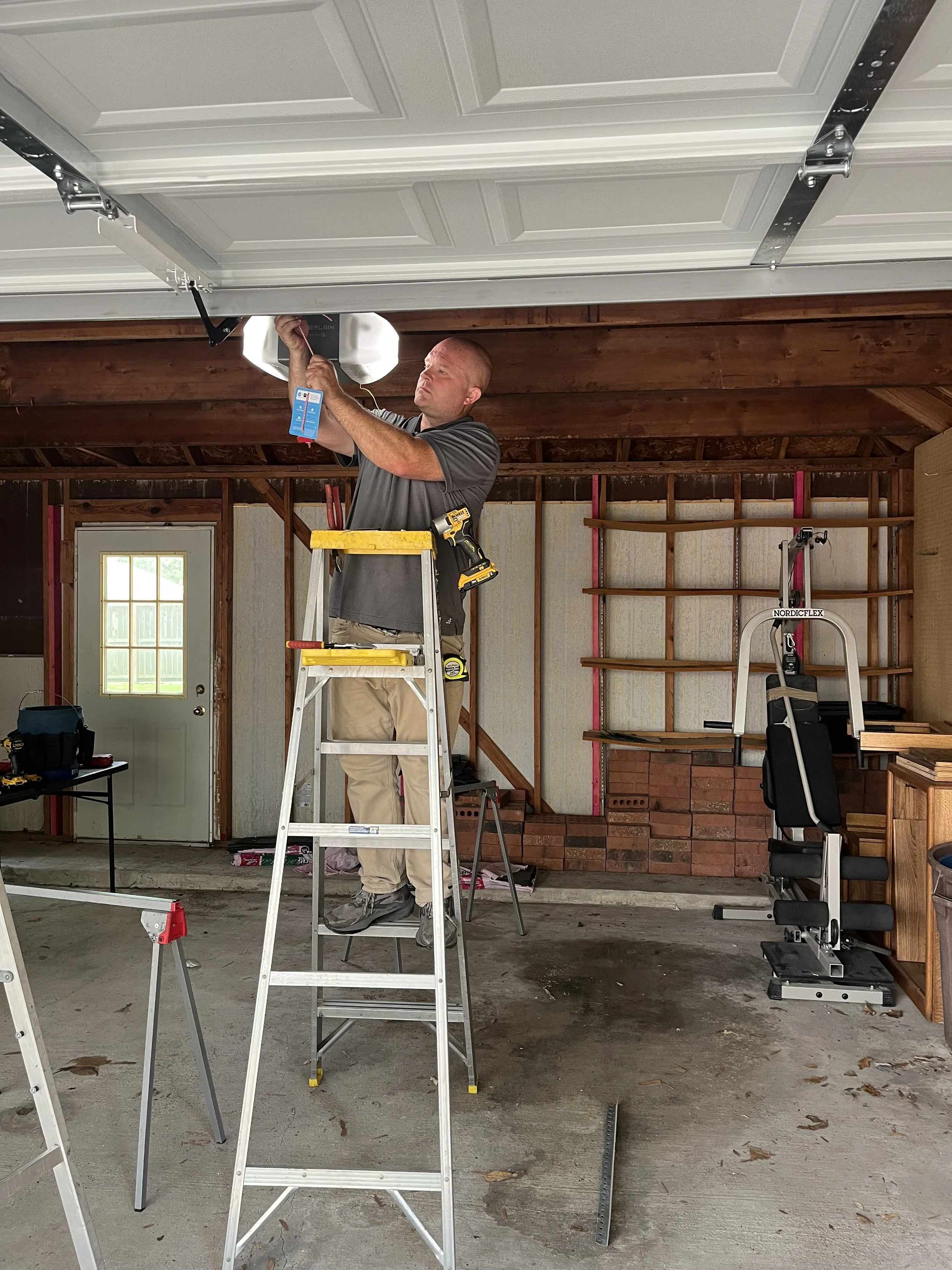 OWNER OPERATED INSTALLATION IN CLEAR LAKE TEXAS