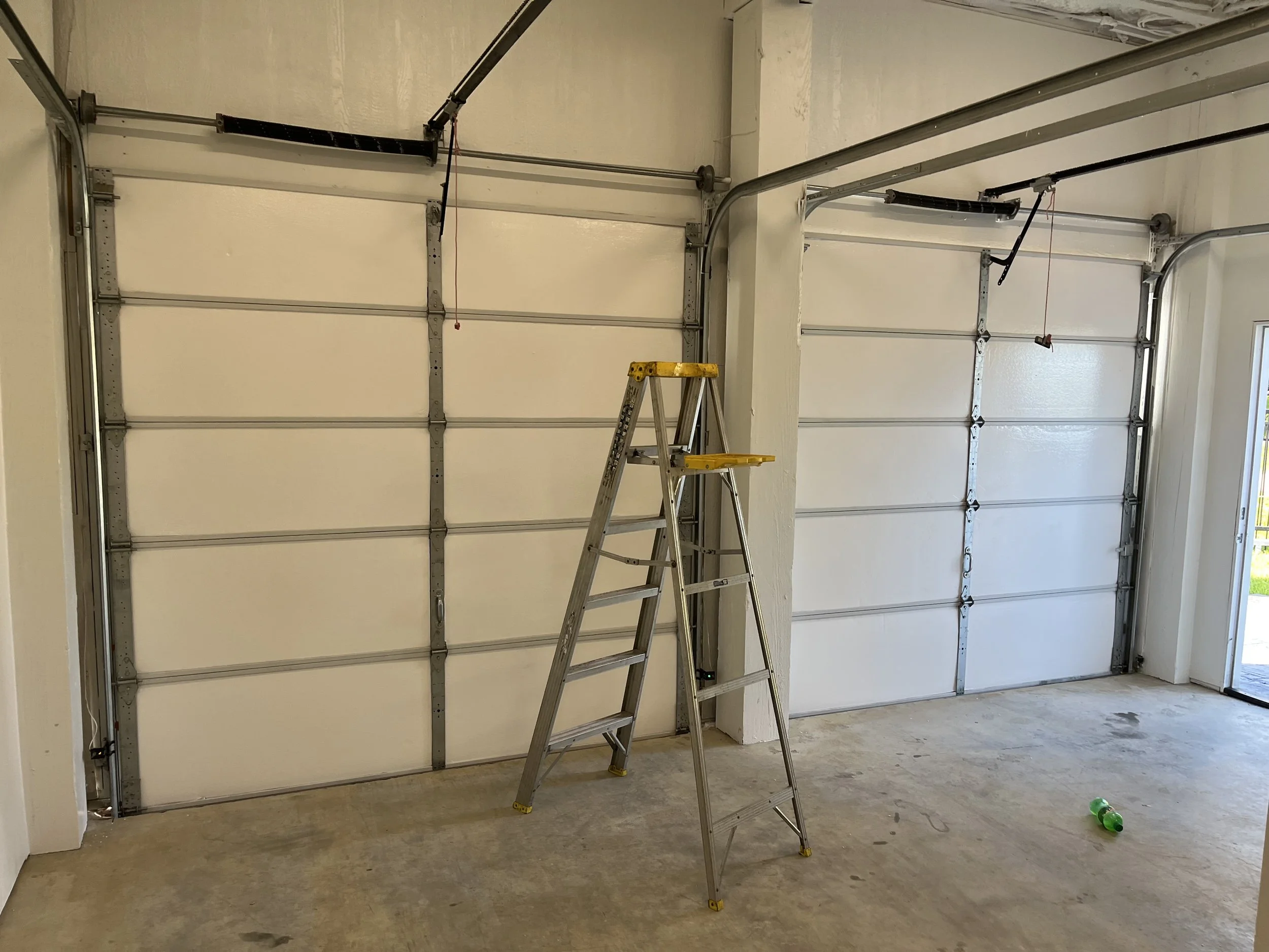VINYL BACK INSULATED 24 GAUGE STEEL DOORS