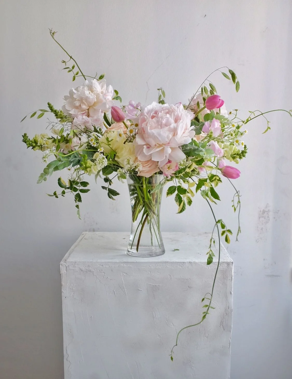 Vase Arrangement – Lush