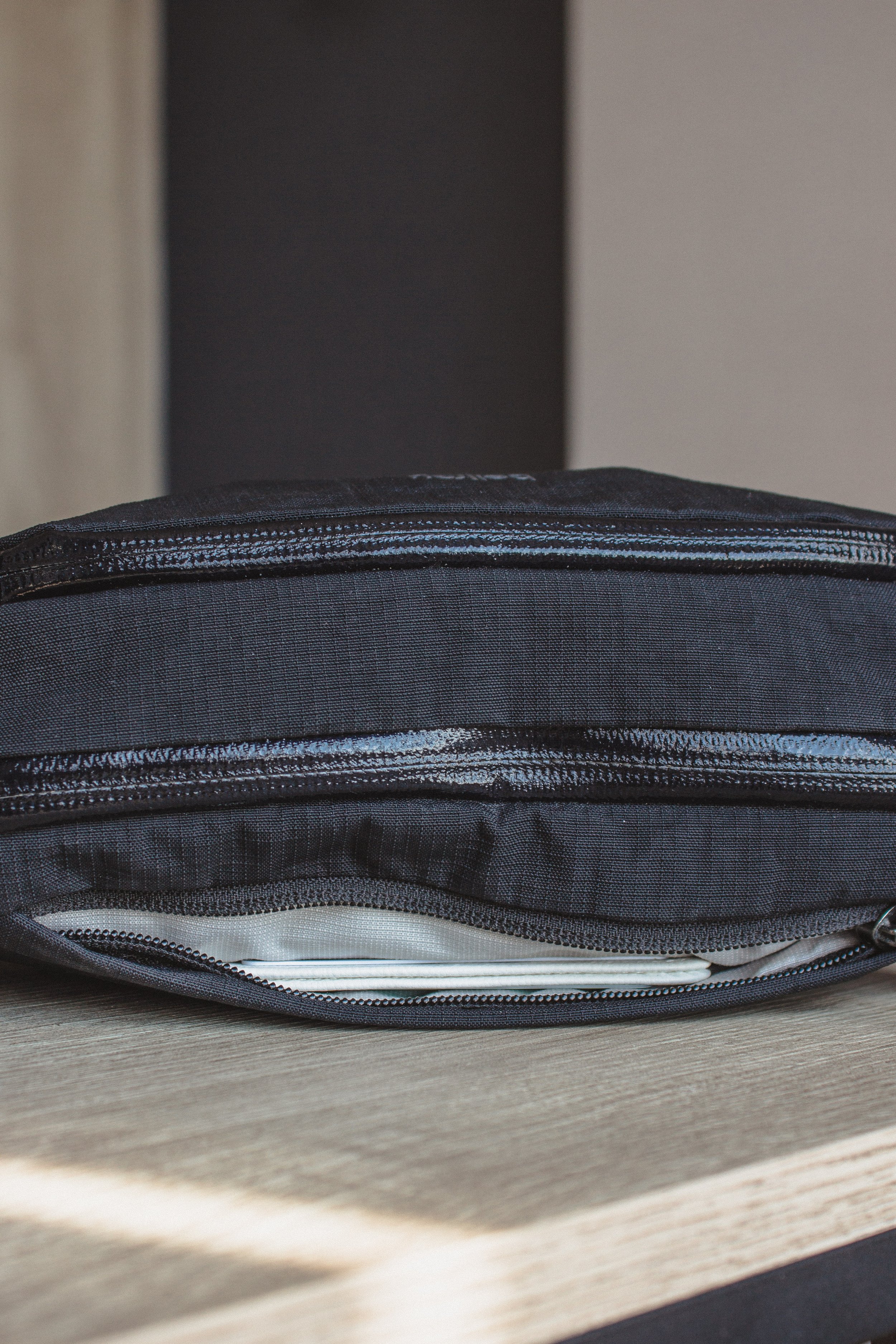 bellroy-venture-ready-sling-5281.jpg