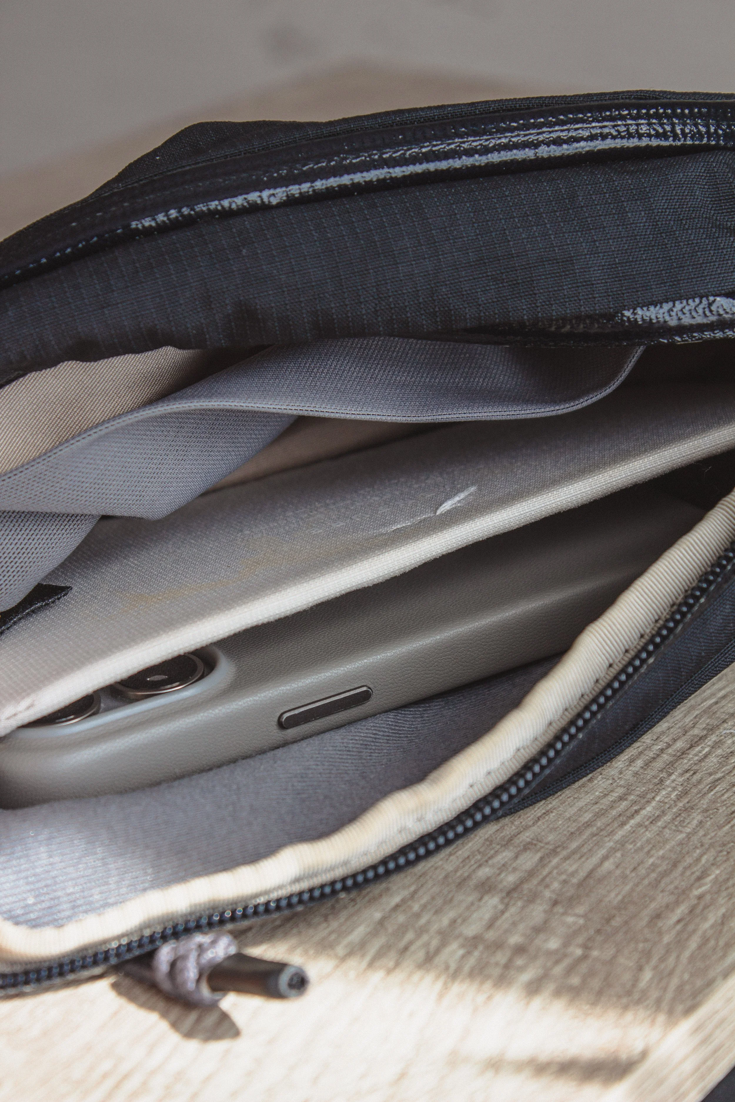 bellroy-venture-ready-sling-5332.jpg