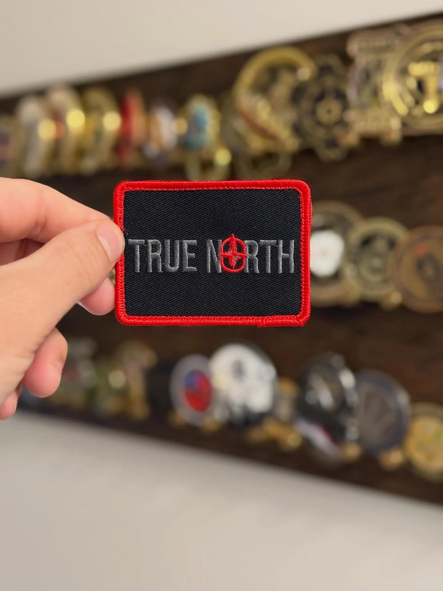 TRUE NORTH // PATCH

Black base. Red edge. No excess.
A simple mark for those who know their direction.
Designed to be worn, collected, or carried &mdash; not explained.

More to come.
Find your bearing.