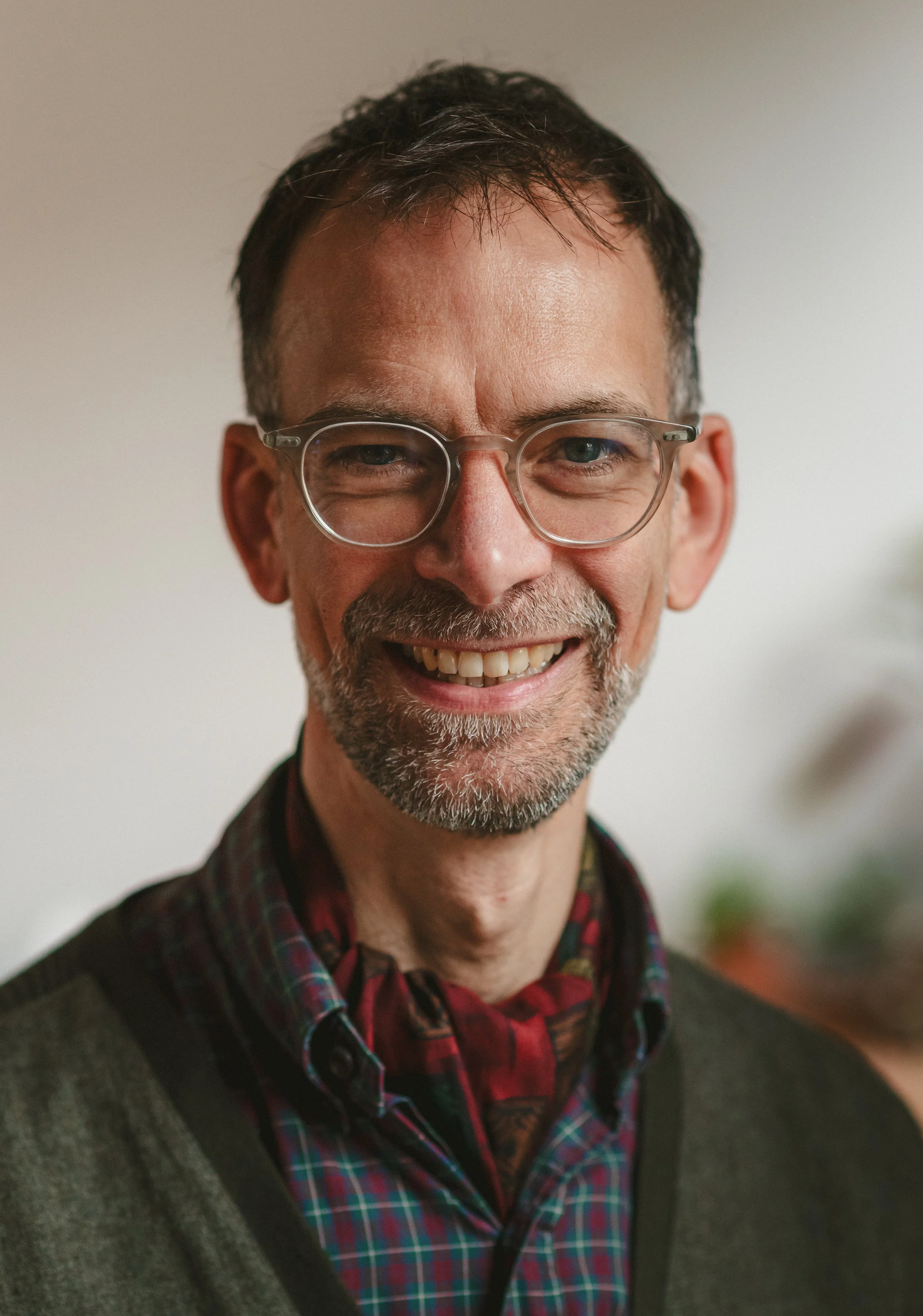 Alex Crowe - Somatic mindful movement and dance classes near Totnes, Devon - for creative improvisation, therapeutic and contemplative process, drawing on Amerta, Skinner Releasing & Authentic Movement