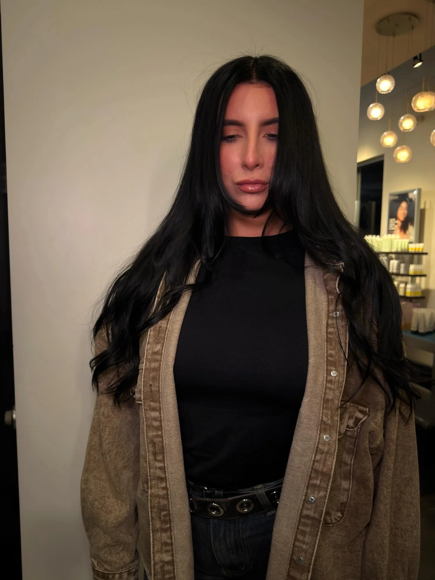 Face framing layers and refreshing the blue black on my bestie for life 🥺❤️ @vmorez