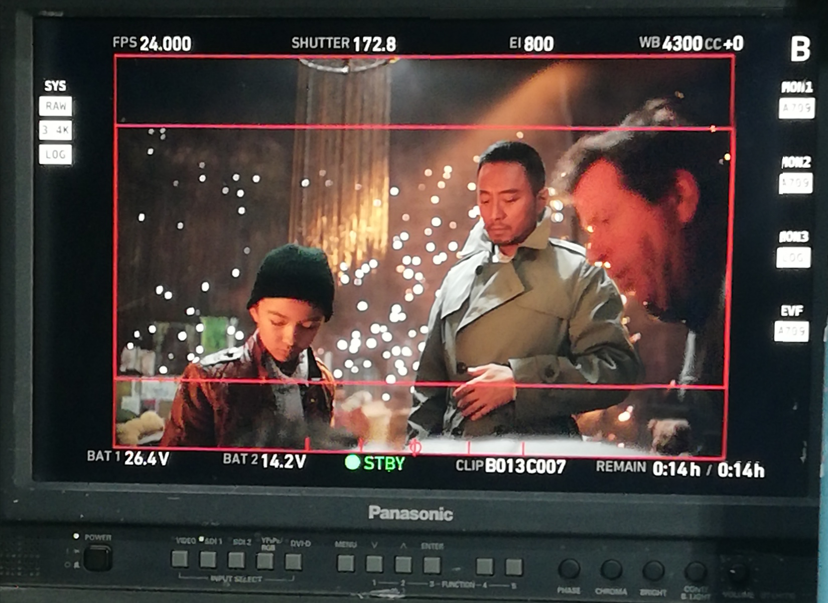 On set wz Jiang Hanyu ans Simon.png