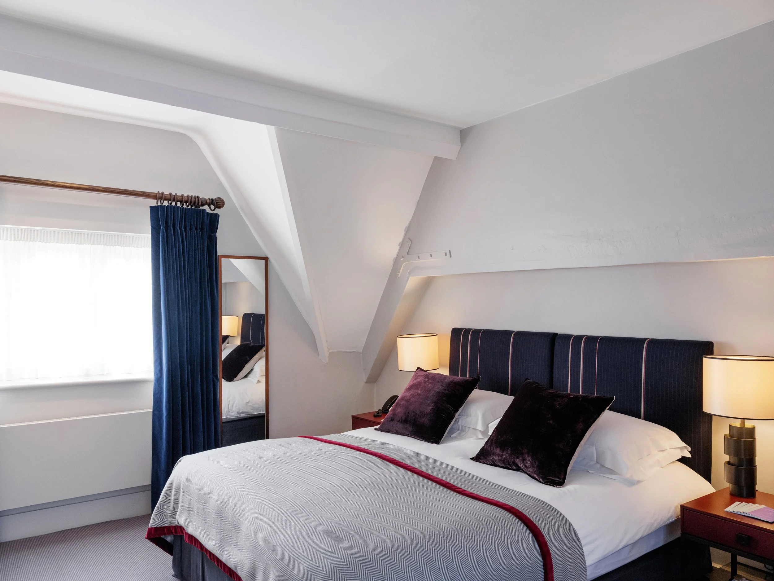 DSCF8043 - 2017 - Old Parsonage, Oxford - Bedroom Superior Deluxe.jpg