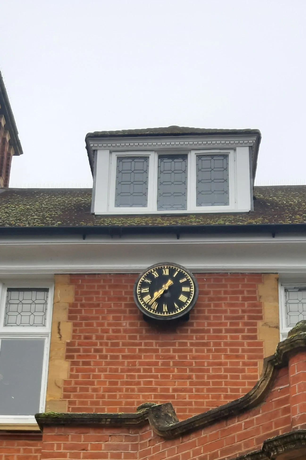 To run like clockwork