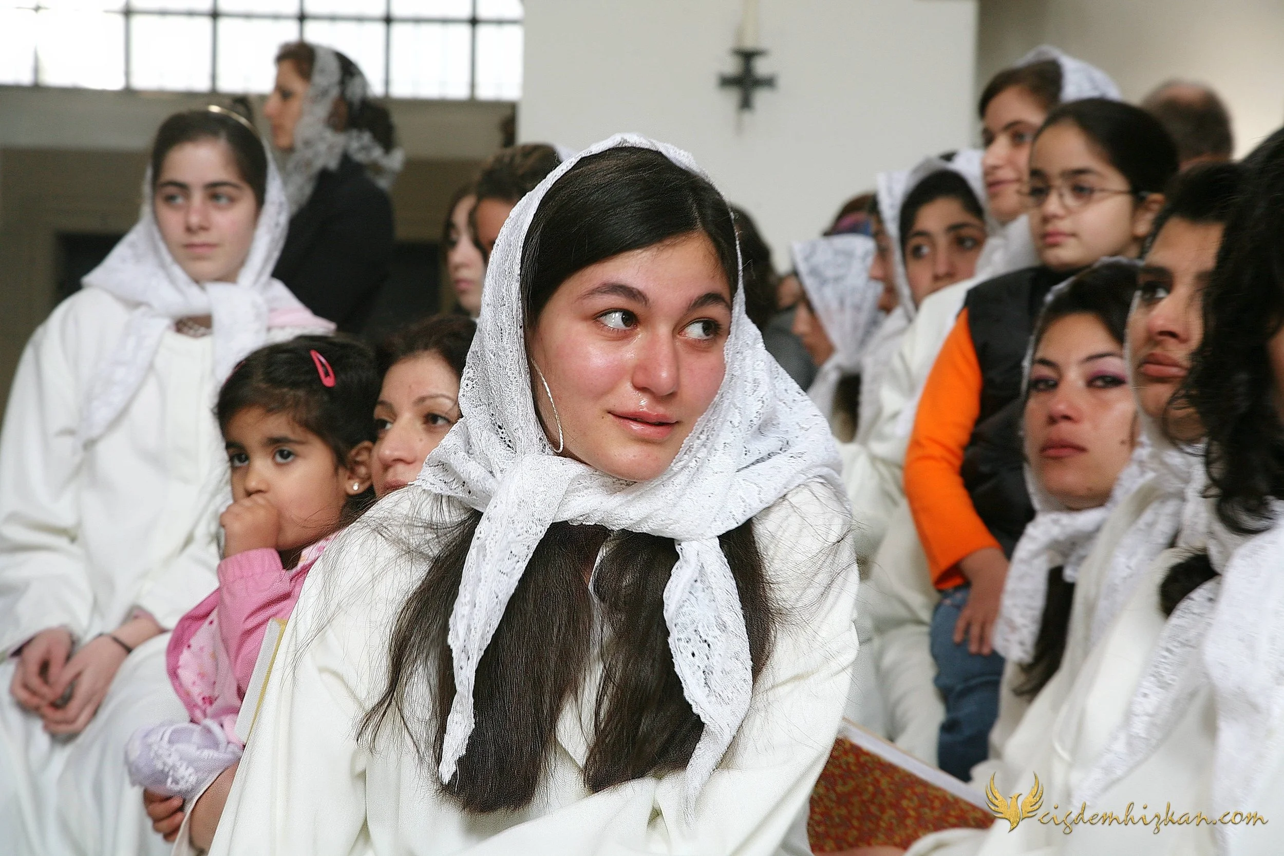 Faith & Community / İnanç ve Topluluk
Syriac Orthodox Church Liturgy – Berlin

A Syriac Orthodox Church ceremony marking the ordination of Abuna Murat Üzel as a priest in Berlin.The photographs document this moment of faith and community during the l