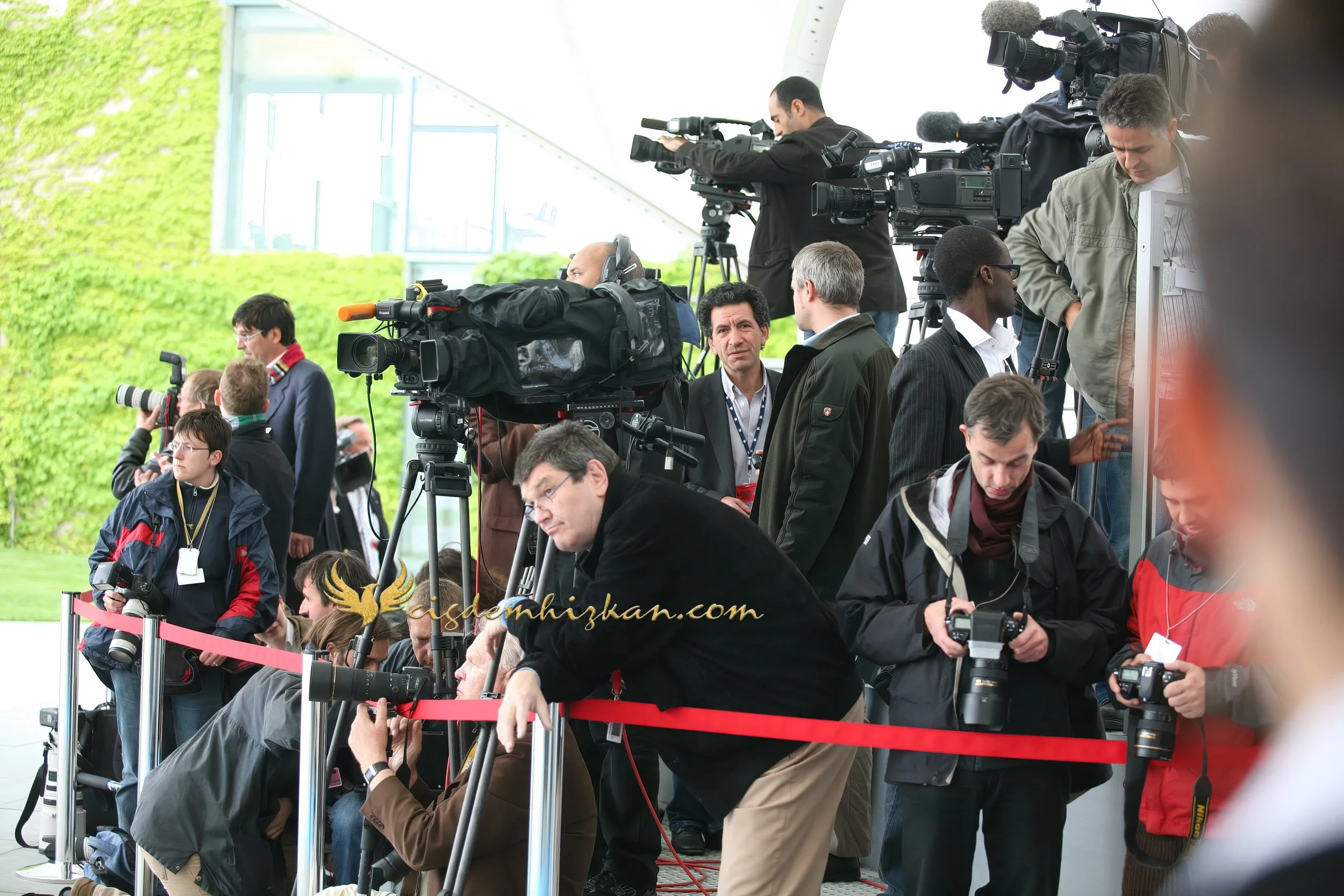 Chancellor Angela Merkel and President Nicolas Sarkozy - Berlin Bundestag 2007 - "Merkozy": Franco-German Relations - Sarkozy's inaugural visit to Berlin - Presse 