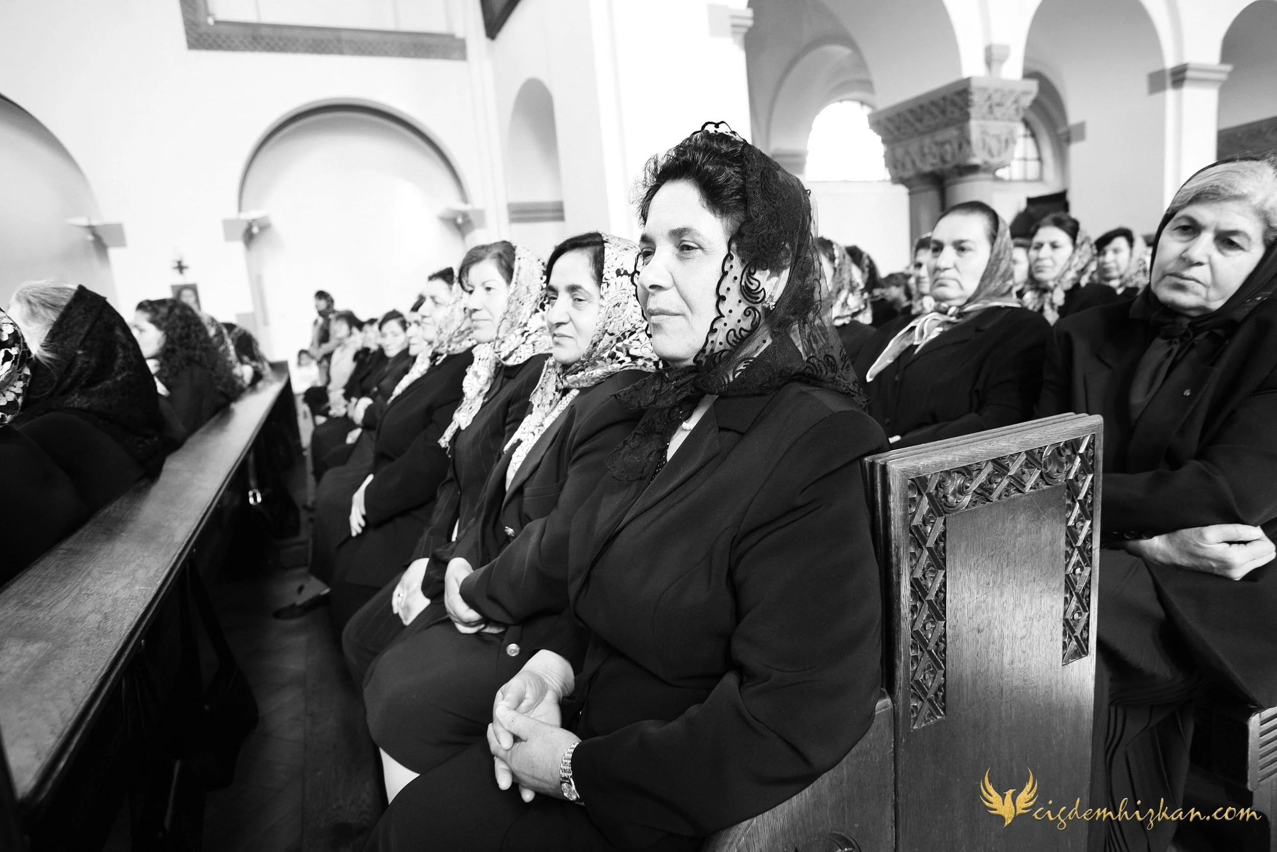 Faith & Community / İnanç ve Topluluk
Syriac Orthodox Church Liturgy – Berlin

A Syriac Orthodox Church ceremony marking the ordination of Abuna Murat Üzel as a priest in Berlin.The photographs document this moment of faith and community during the l