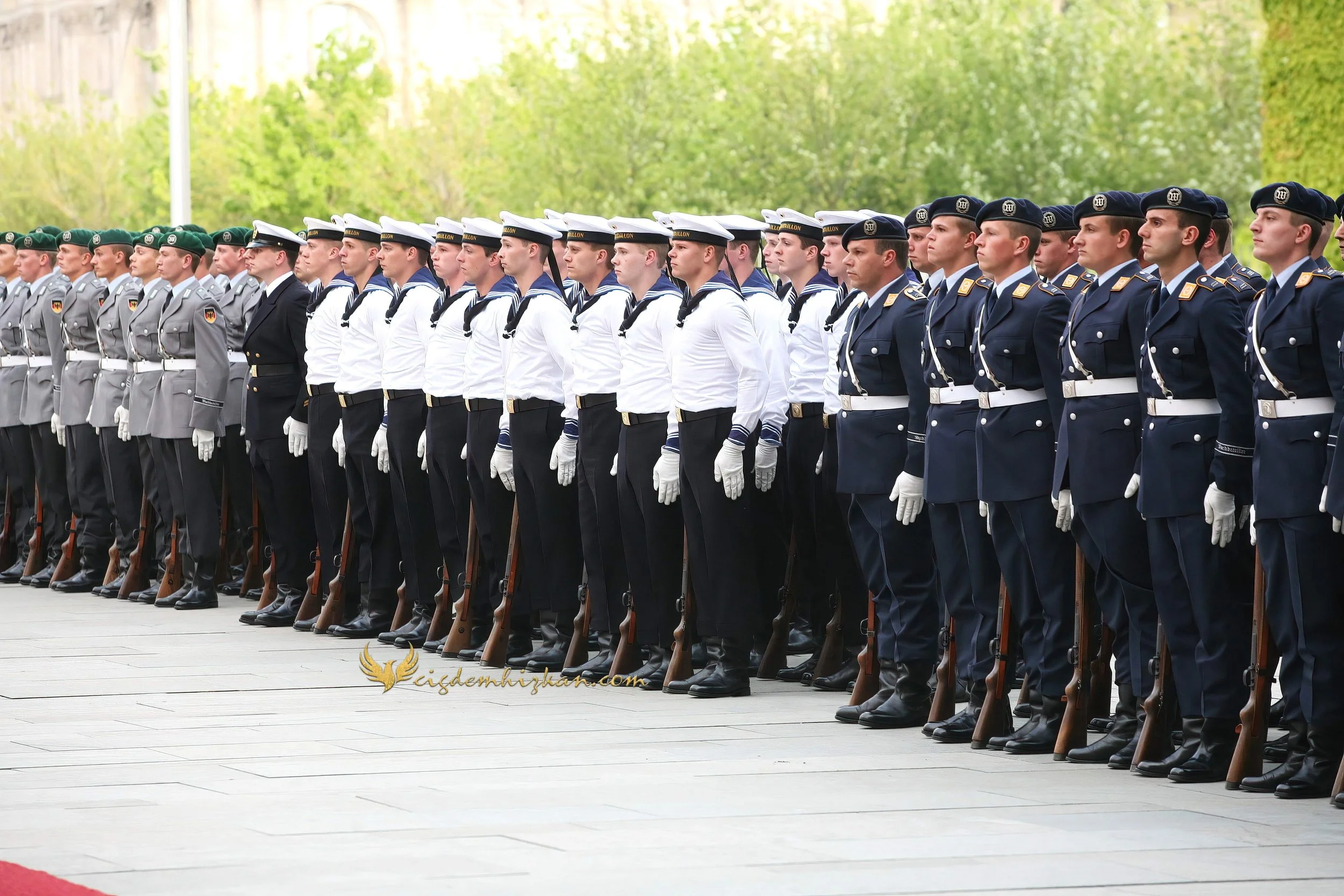 Chancellor Angela Merkel and President Nicolas Sarkozy - Berlin Bundestag 2007 - "Merkozy": Franco-German Relations - Sarkozy's inaugural visit to Berlin - Military Ceremony
