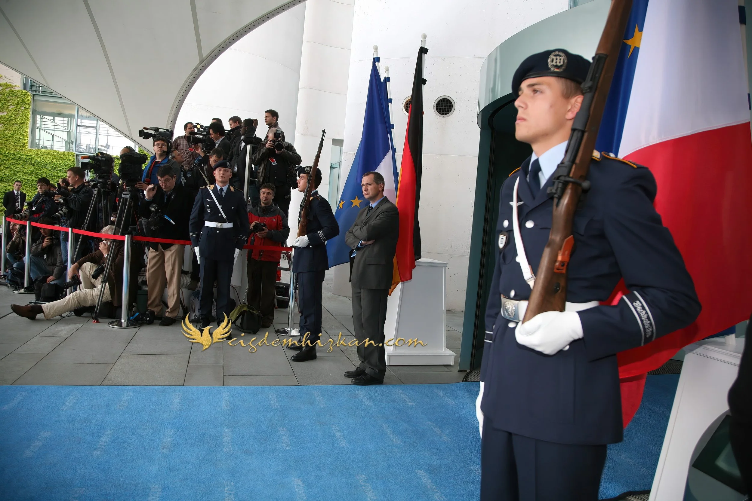 Chancellor Angela Merkel and President Nicolas Sarkozy - Berlin Bundestag 2007 - "Merkozy": Franco-German Relations - Sarkozy's inaugural visit to Berlin - Military Ceremony