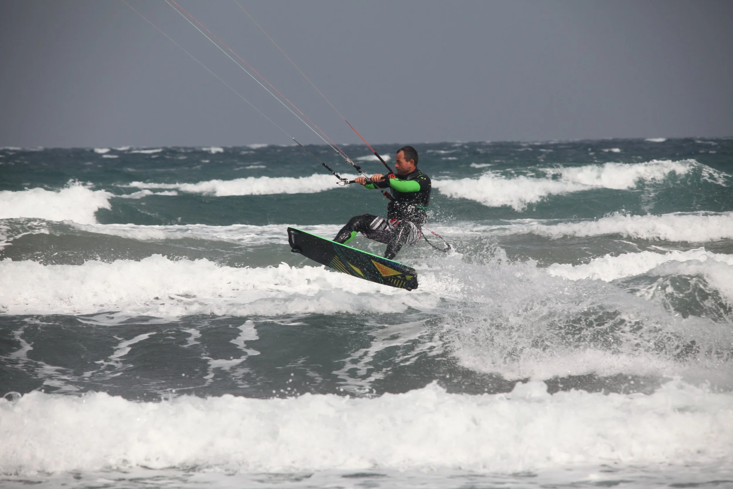 Gökçeada Surf 

Türkiye, Çanakkale. Mavi Bayraklı kumsal, açık deniz, dalgalar ve rüzgâr sporları. Rüzgâr sörfü, kitesurfing, paragliding ve doğa sporlarıyla Gökçeada kıyısından sakin bir deniz hafızası.

Gökçeada Surf, Turkey, Çanakkale. Blue Flag b