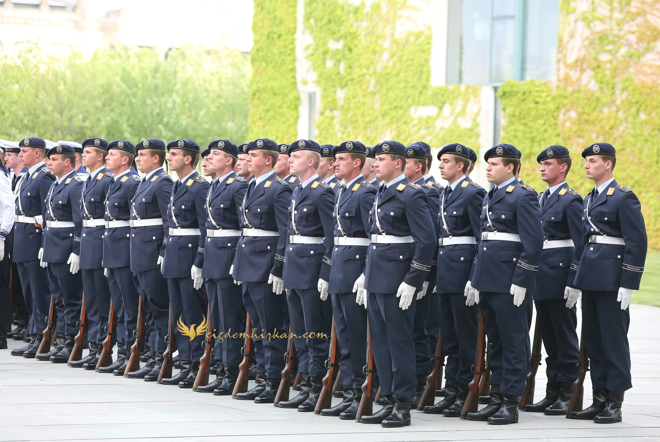 Chancellor Angela Merkel and President Nicolas Sarkozy - Berlin Bundestag 2007 - "Merkozy": Franco-German Relations - Sarkozy's inaugural visit to Berlin - Military Ceremony
