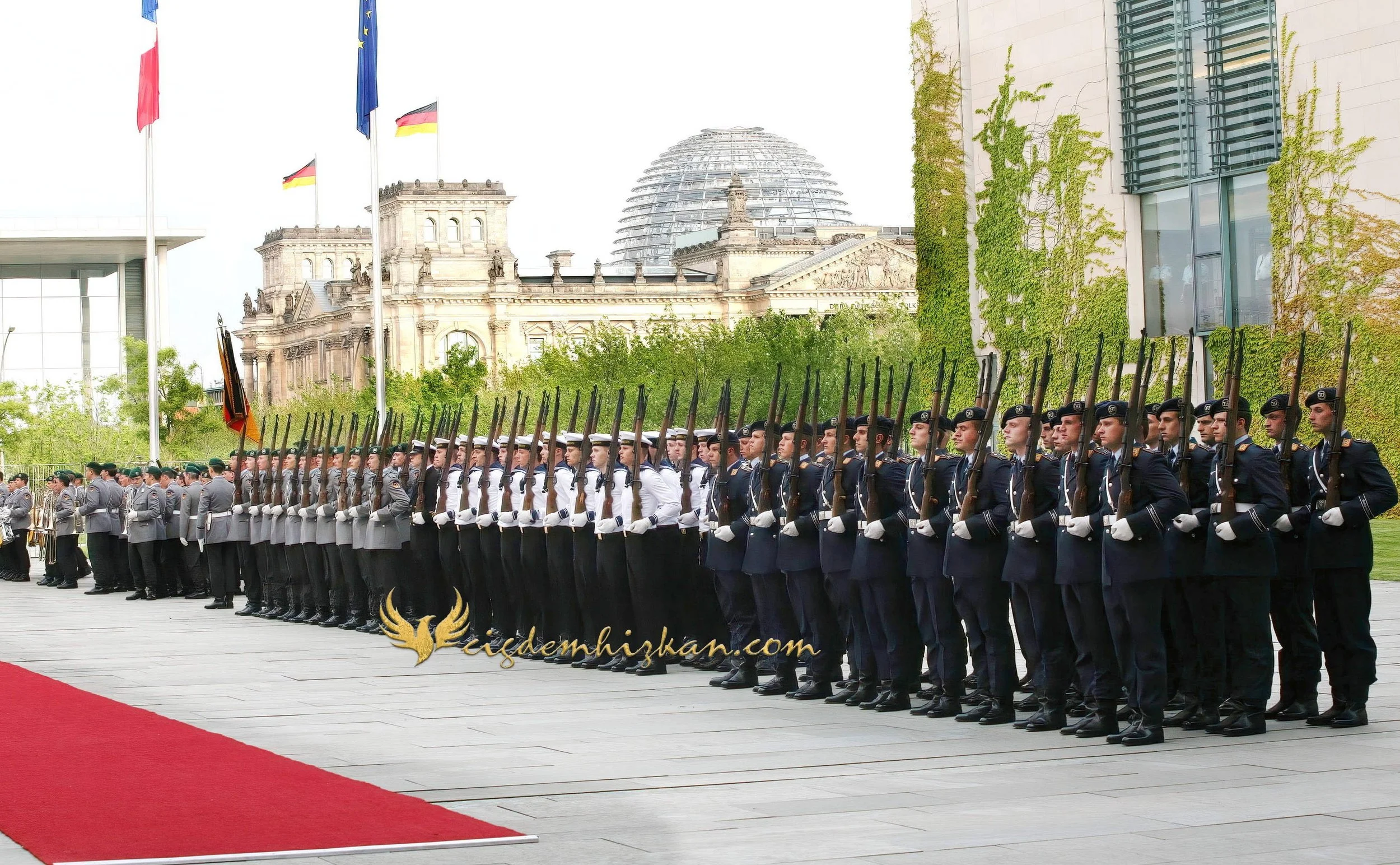 Chancellor Angela Merkel and President Nicolas Sarkozy - Berlin Bundestag 2007 - "Merkozy": Franco-German Relations - Sarkozy's inaugural visit to Berlin - Military Ceremony
