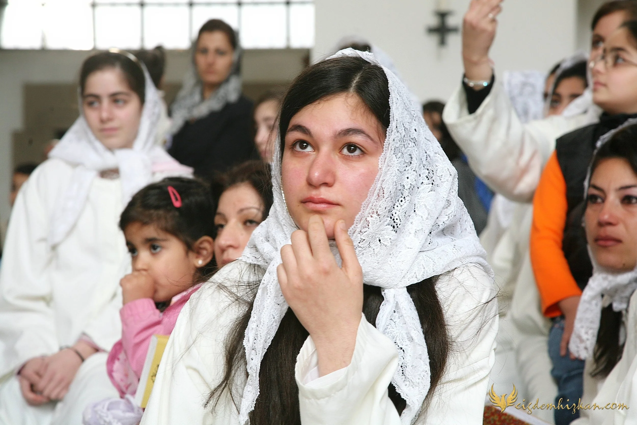 Faith & Community / İnanç ve Topluluk
Syriac Orthodox Church Liturgy – Berlin

A Syriac Orthodox Church ceremony marking the ordination of Abuna Murat Üzel as a priest in Berlin.The photographs document this moment of faith and community during the l