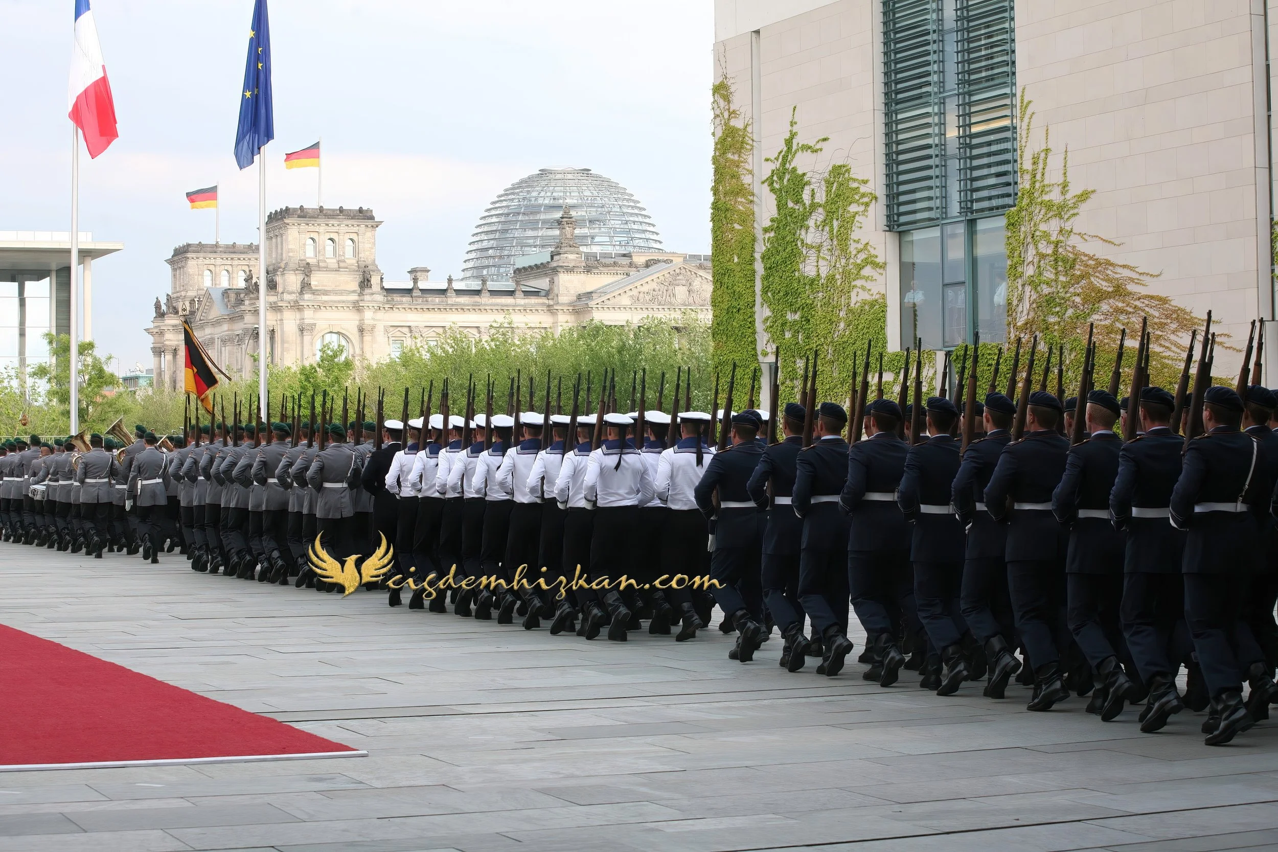 Chancellor Angela Merkel and President Nicolas Sarkozy - Berlin Bundestag 2007 - "Merkozy": Franco-German Relations - Sarkozy's inaugural visit to Berlin - Military Ceremony