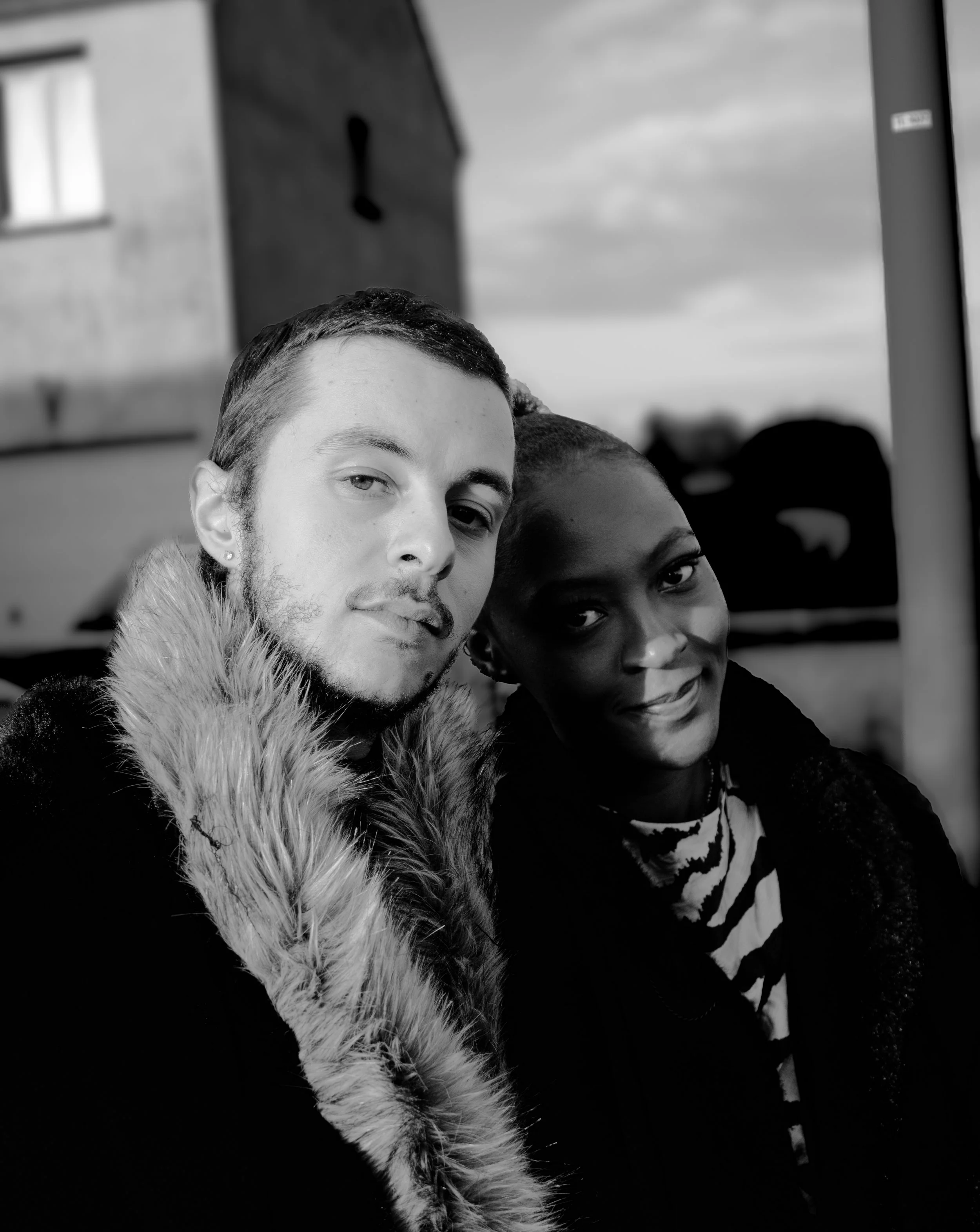 photo couple interracial homme blanc femme noir d'une photographe portrait séance couple  en Essonne( 91)