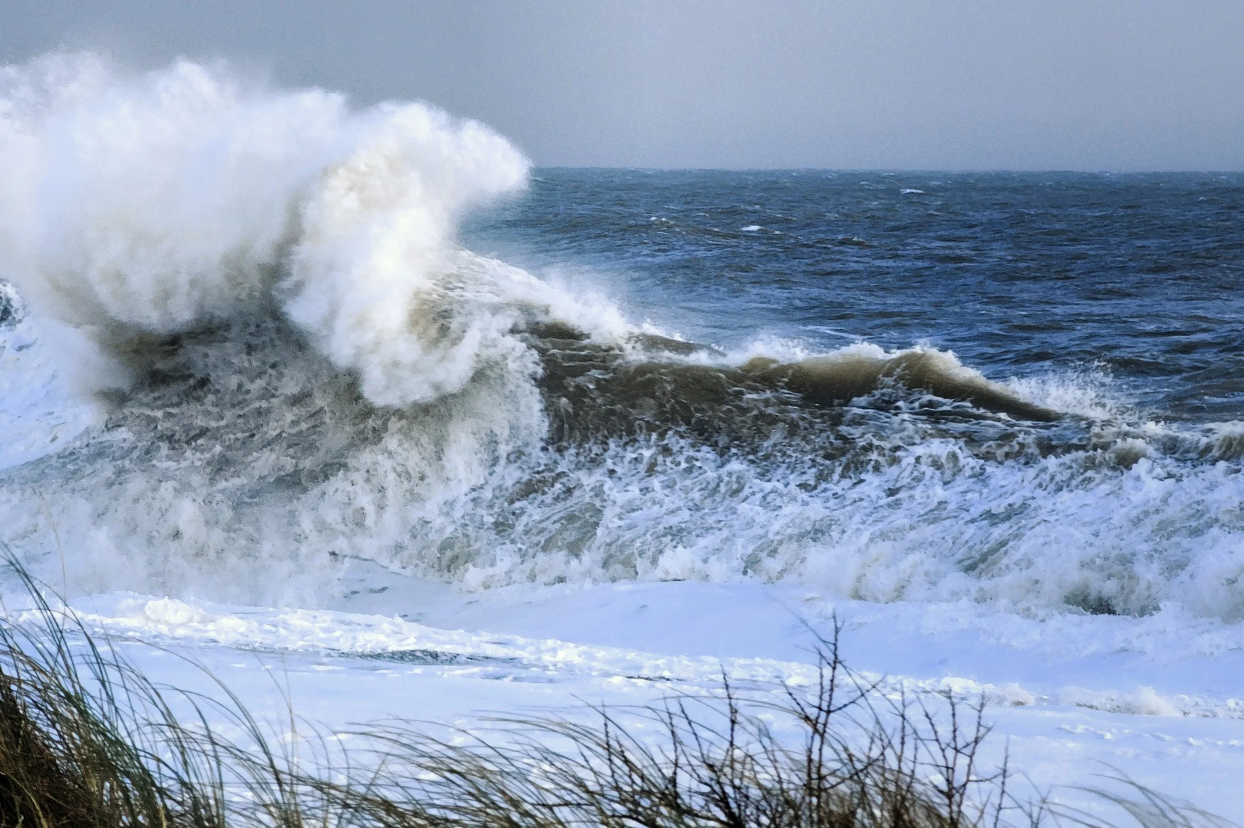 1 Year Ago: Wave Against the Wind