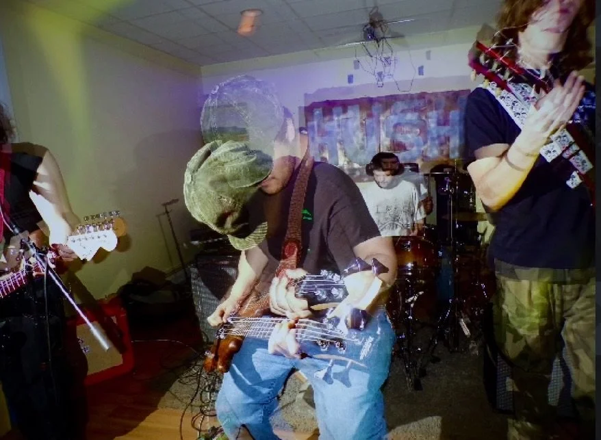 HUSH HOUSE on 3/6 (1/2 of Deerfare weekend) 
Tysm to all of those who continue to show us support time and time again it means the world to us 🖤🥀

@hush.ct 
@alleycats.diy 
@newfareband 

📸 @modernpaigeball 

INTILL NEXT TIME ❤️