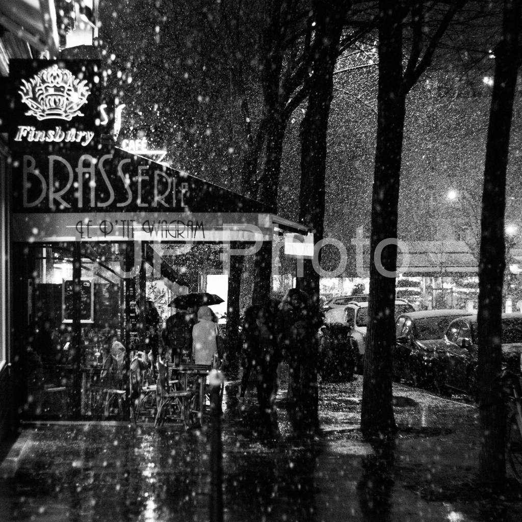 Paris Snow