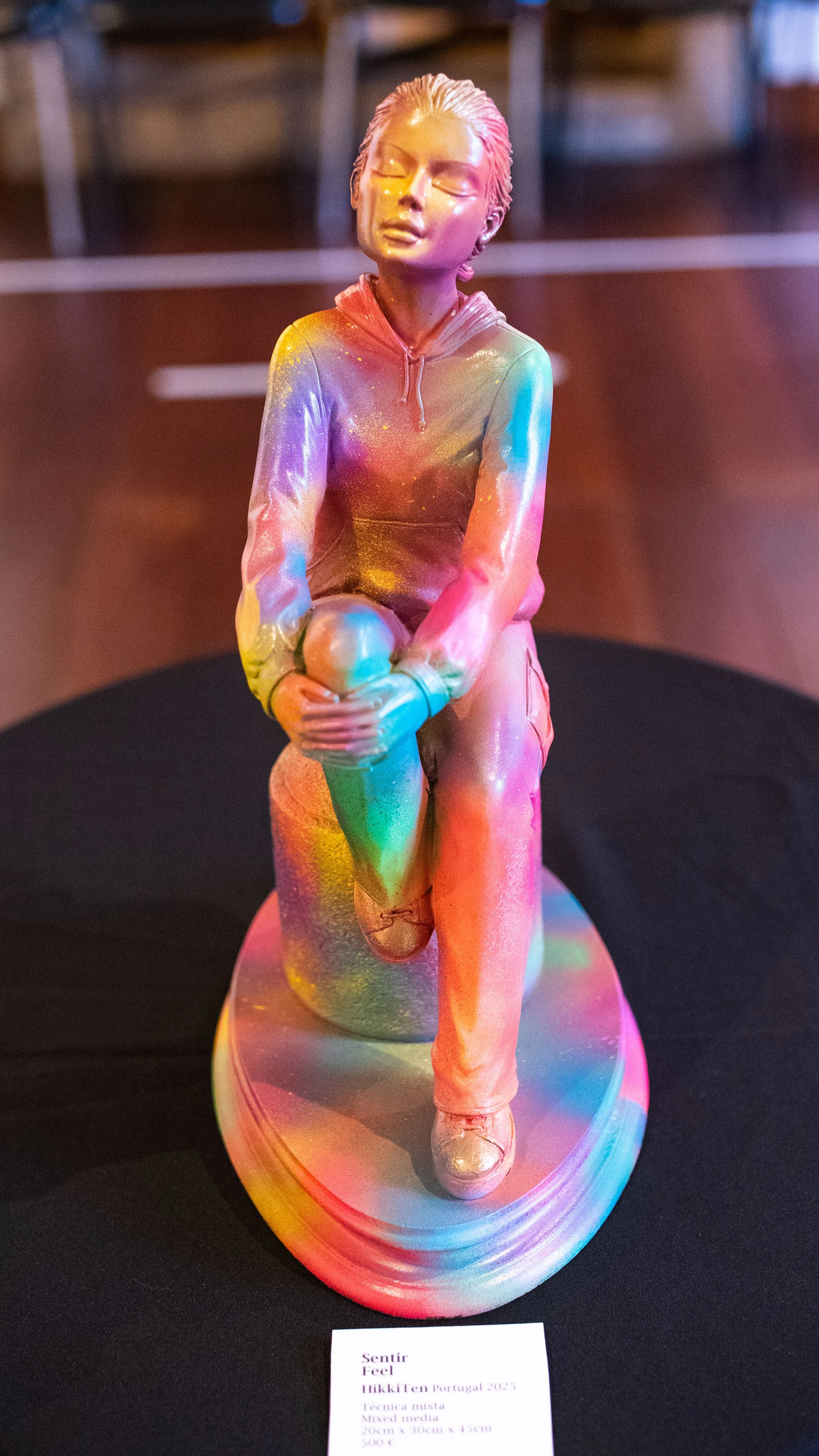 This sculpture of HikkiTen invites audiences to picture themselves as this little girl, to feel the art with heart, instead of with senses.