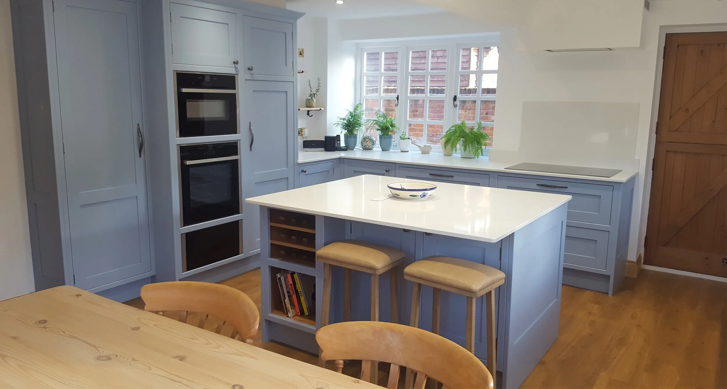 Traditional Handmade In-Frame Kitchen