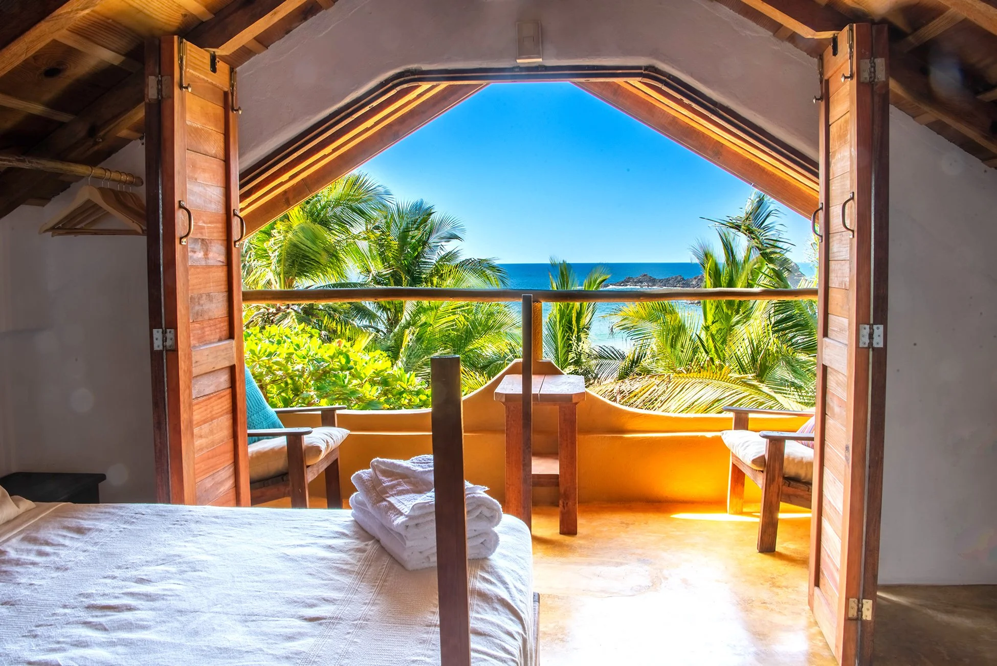 Nest bed w- view-web.jpg