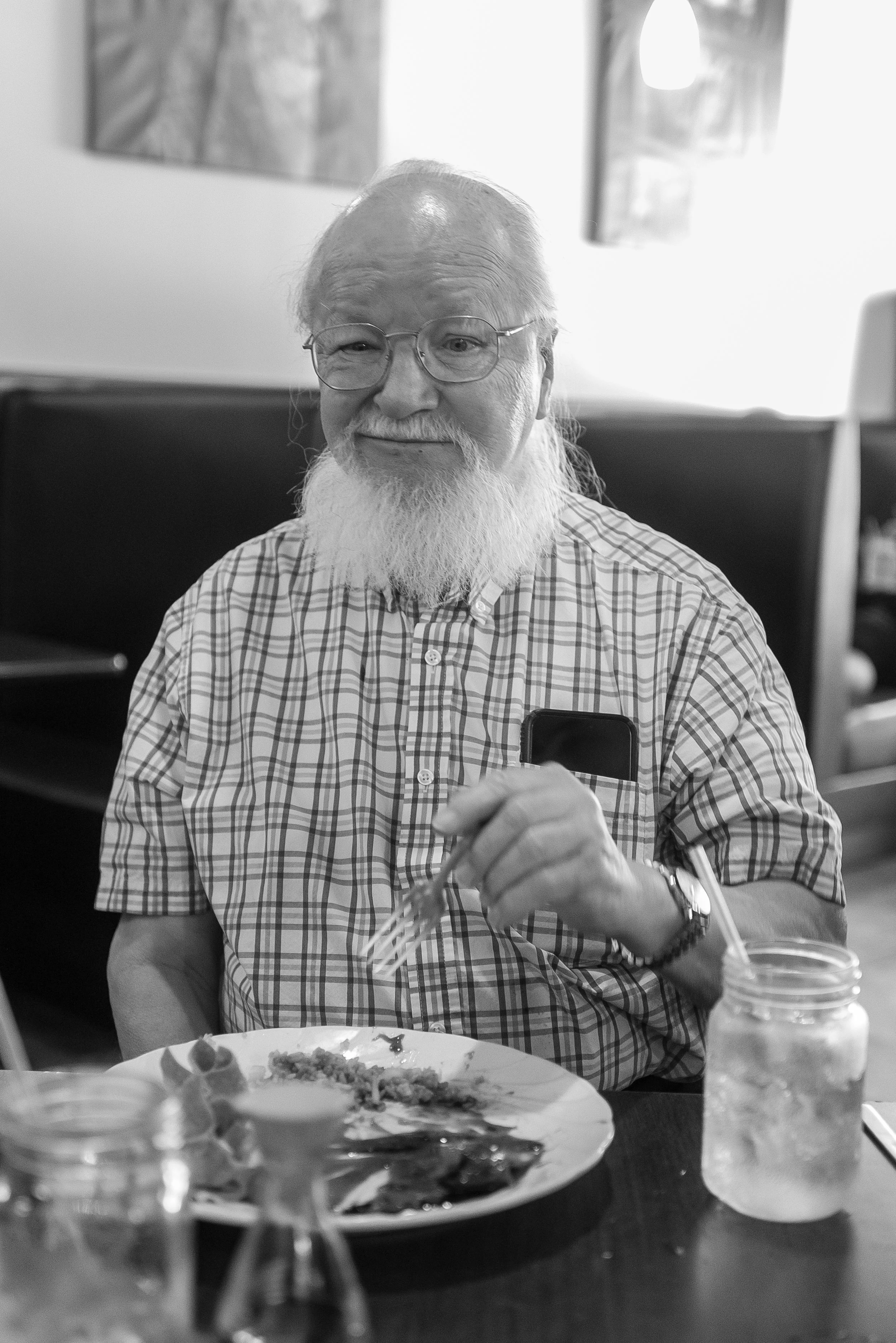 Lenny did not like the heat from these hot wings. - Leica Q2 Monochrom