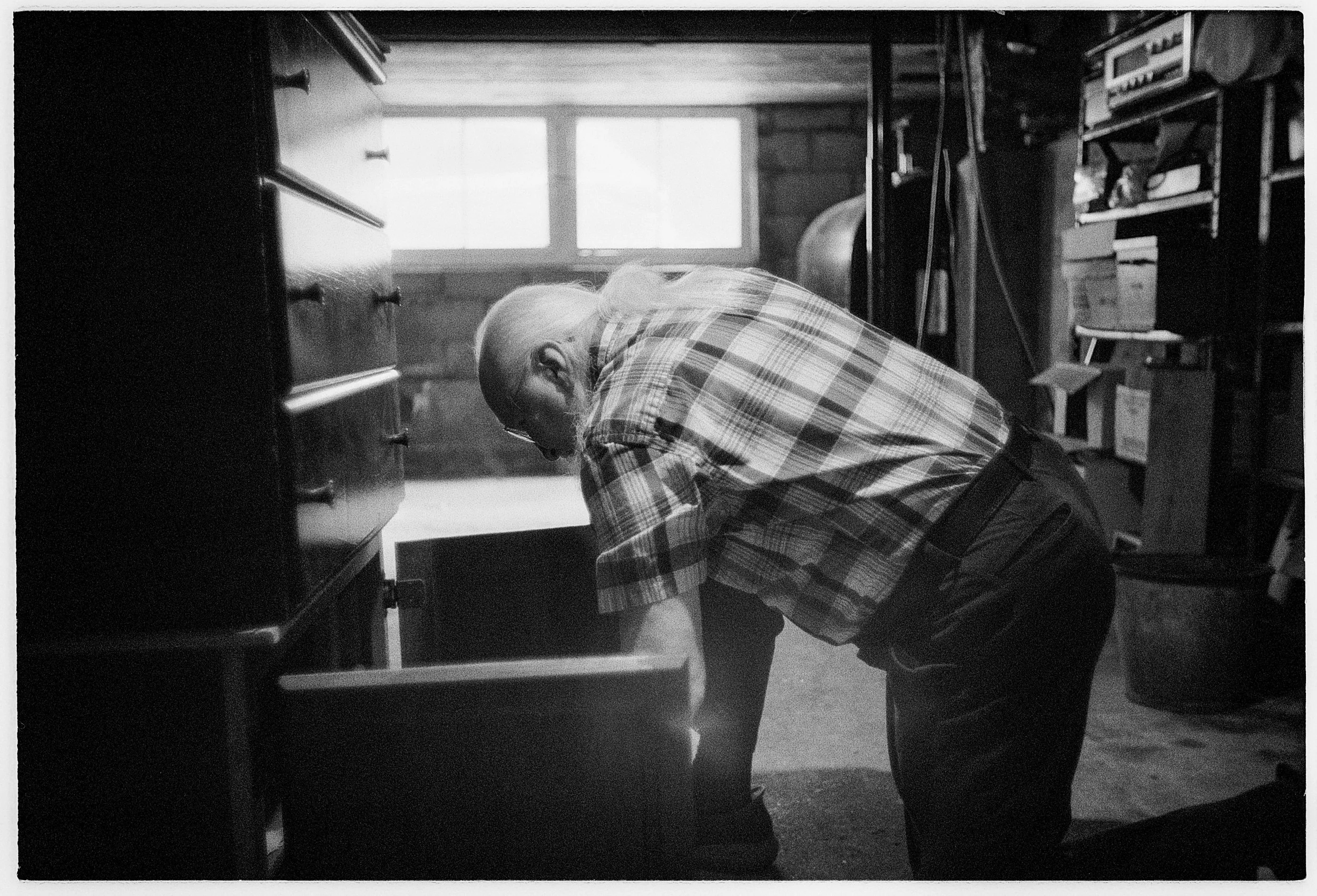 Lenny digging deep in the basement - Leica MP, Chiaro 38mm, HP5+ 35mm film 
