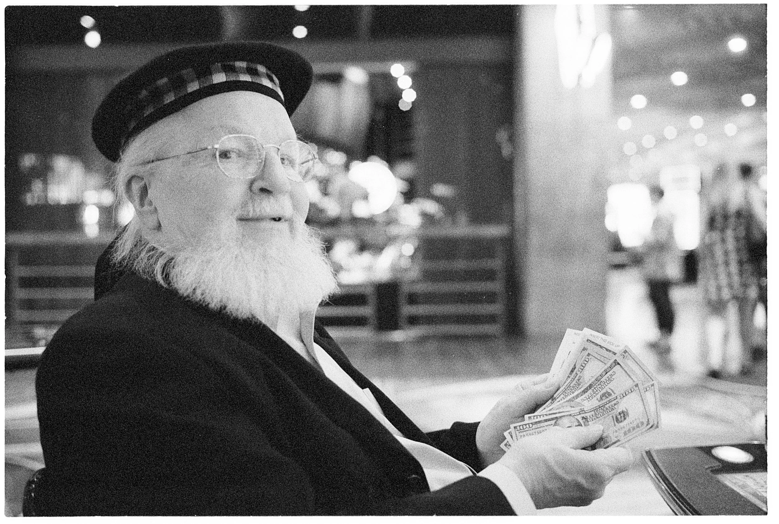 Winning at penny slots - Leica MP, 35mm Summilux, Ilford Delta 3200 