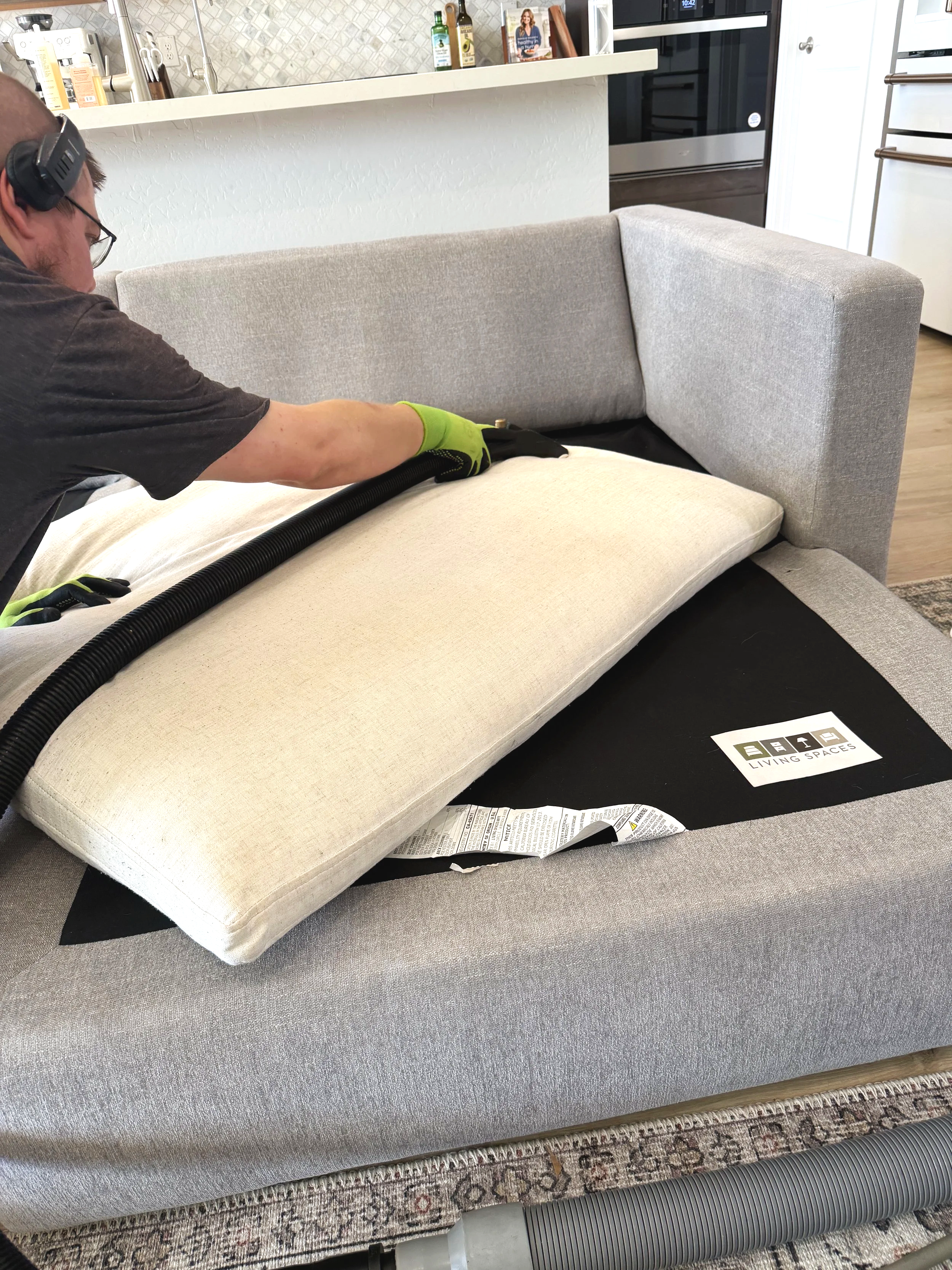 Family room furniture cleaning service