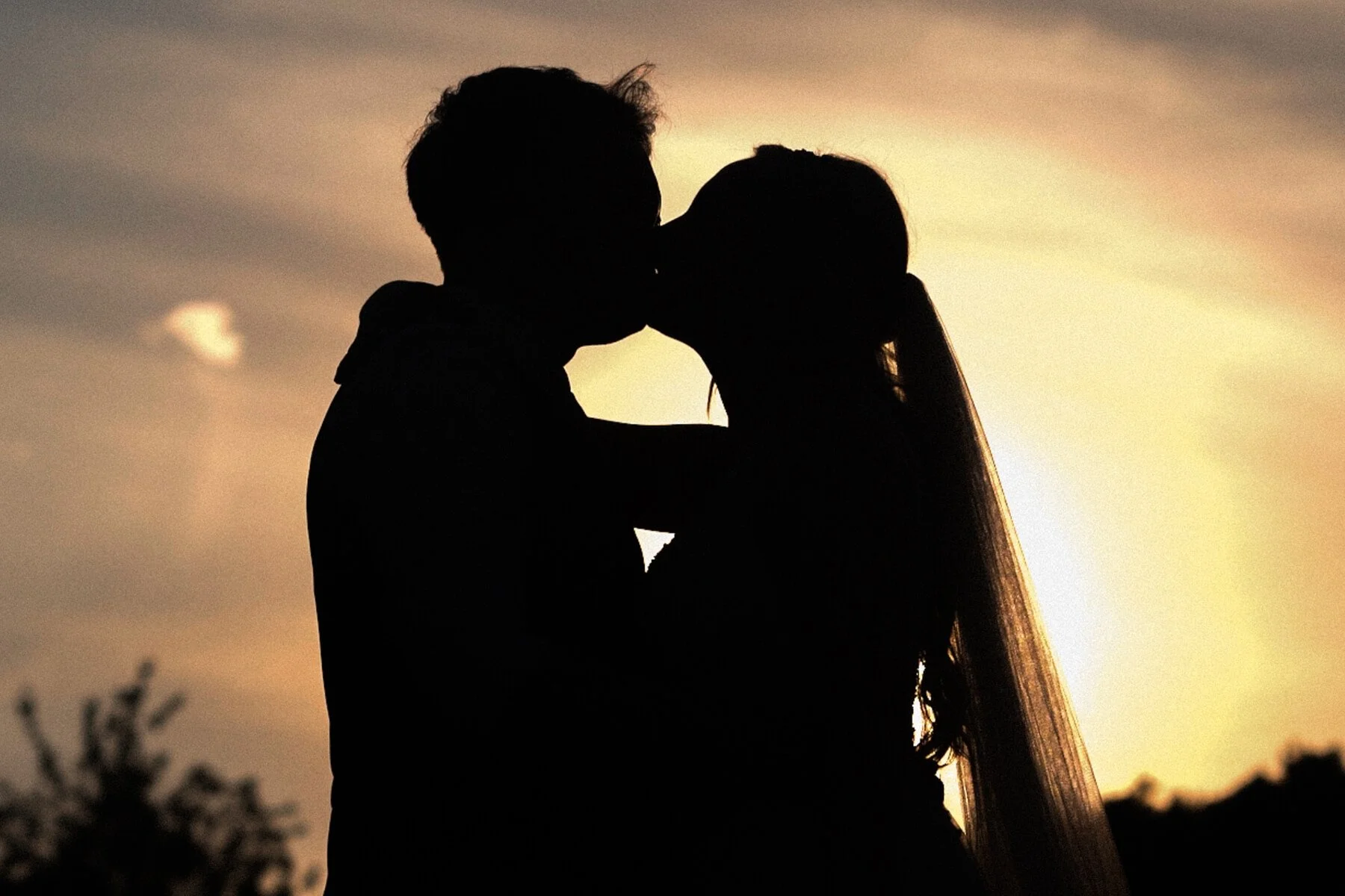 wedding photographer hampshire.jpg