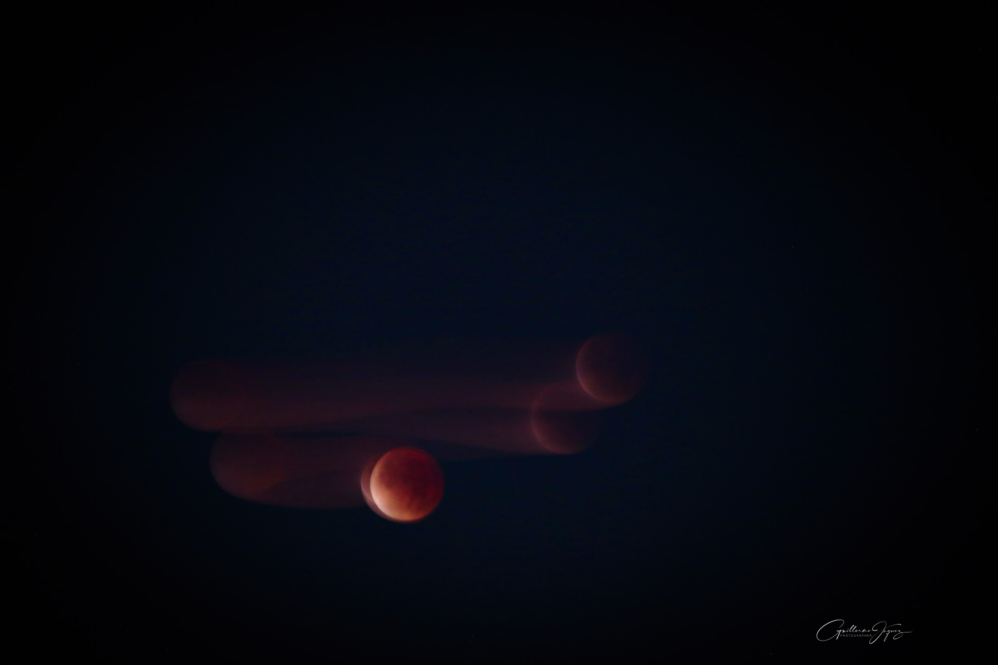 FOTO LUNA SANGRE.png