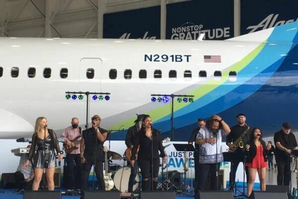 Alaska Airlines - band .jpg