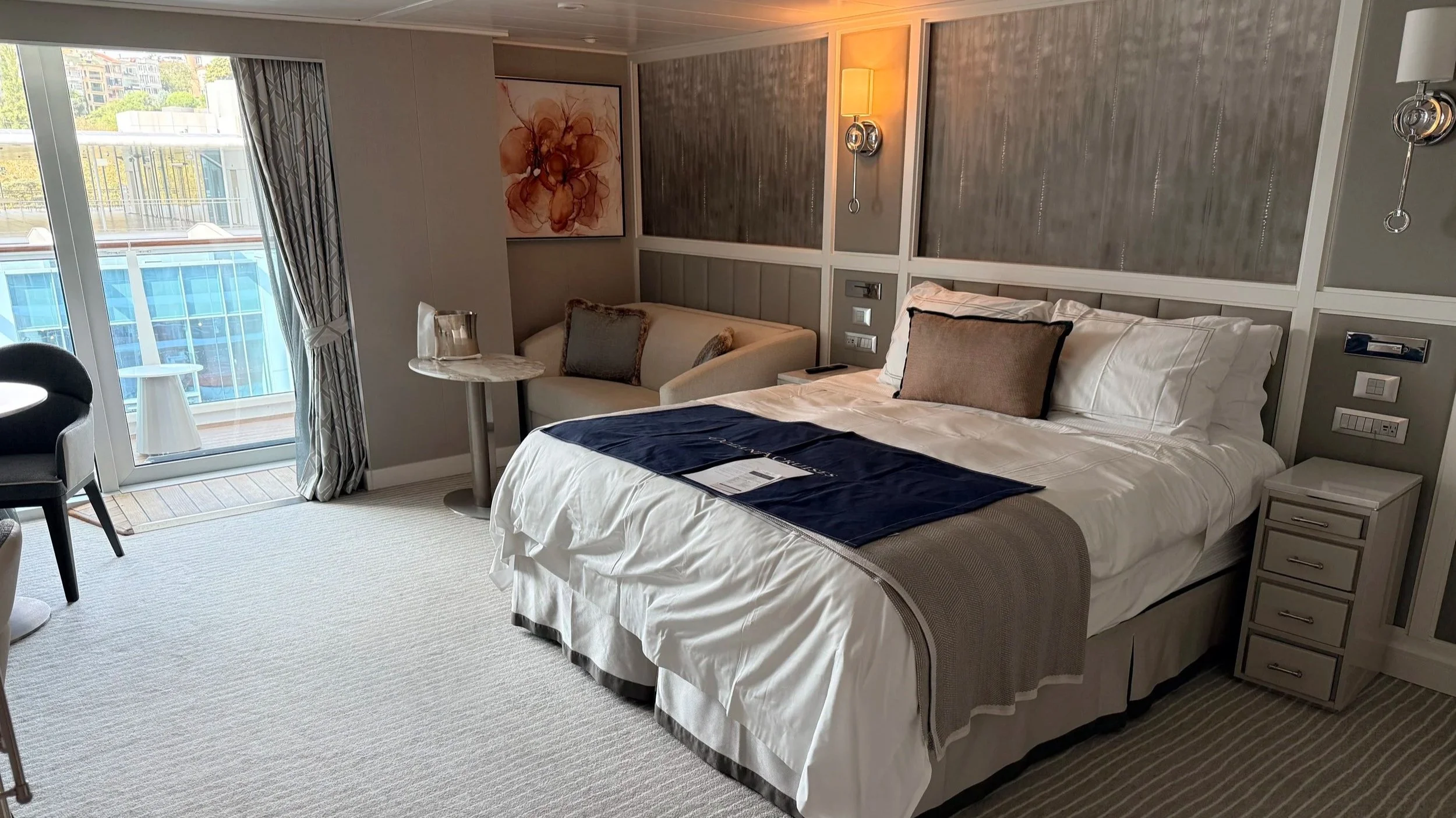 Accessible Concierge Level Veranda