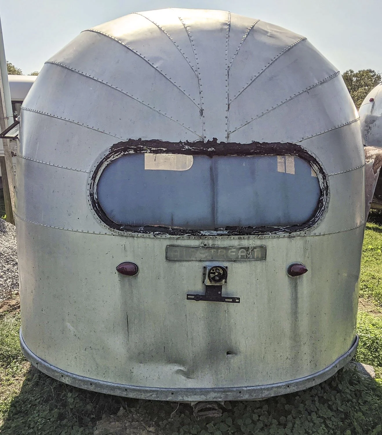The rescue of a 1947 AIRSTREAM LINER - "Before" photo.