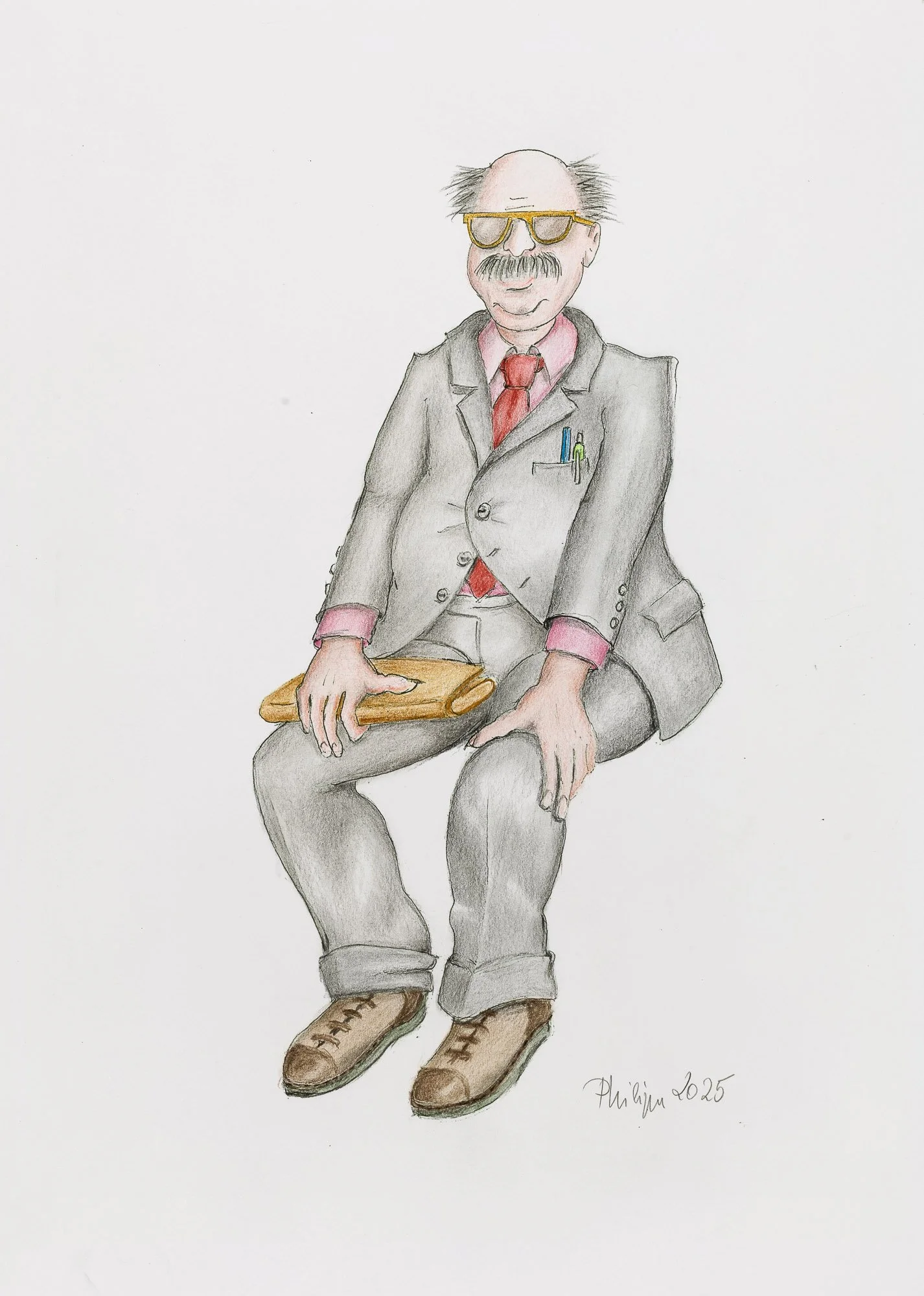 Handcoloriertes Porträt eines älteren Mannes mit Brille, grauem Anzug, roter Krawatte, rosa Hemd, mit Stift und Papier in der Tasche, sitzend auf einem Stuhl.