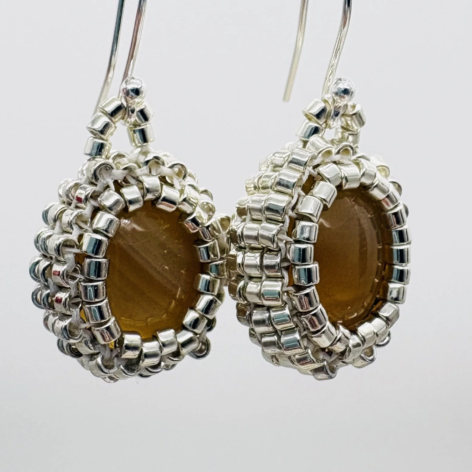 Beaded Square Stitch Bezel by Emma Roberts