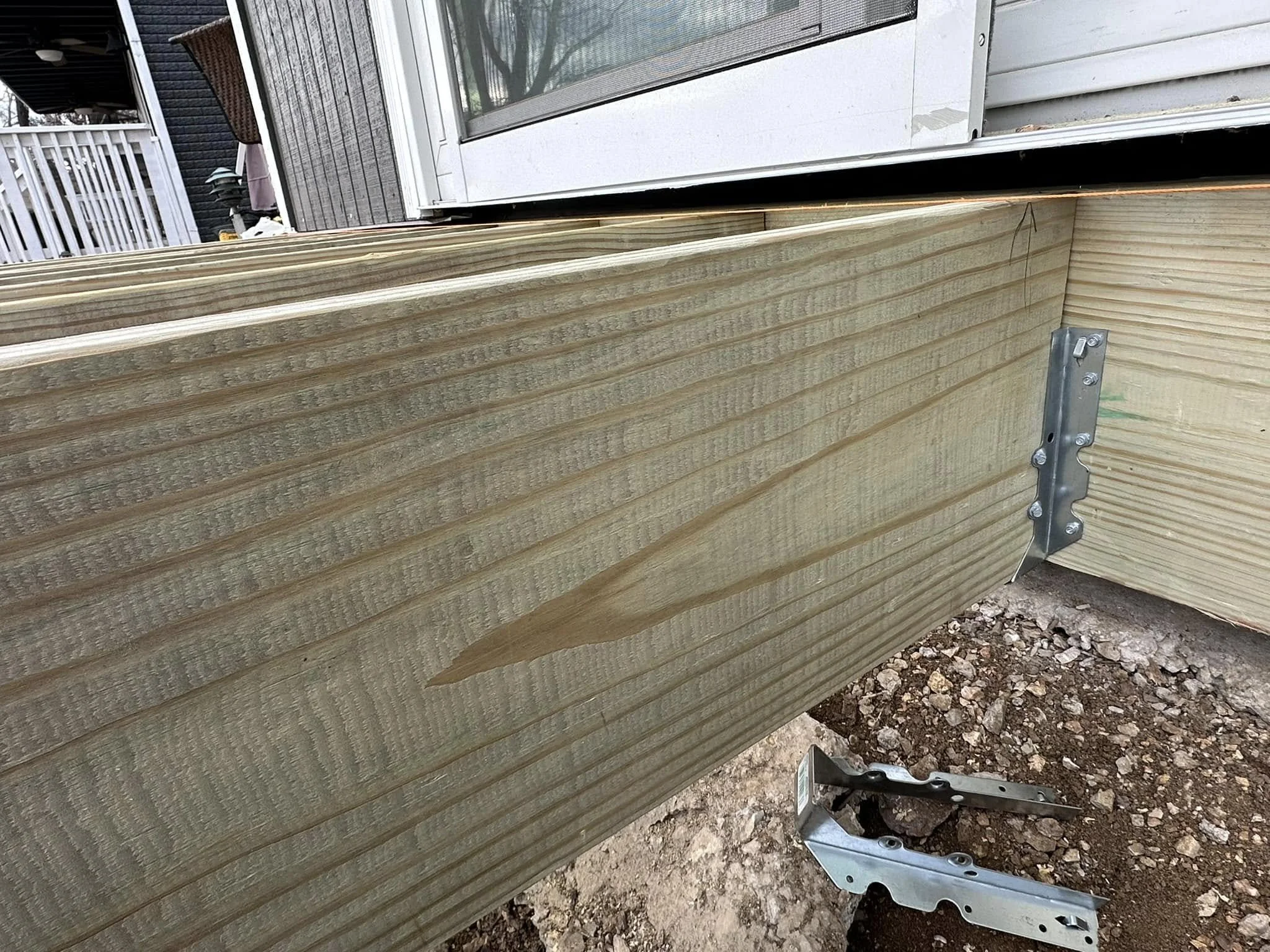 Vital Decks builds deck with precise craftsmanship, level lines, and durable materials in Lake of the Ozarks and surrounding communities.