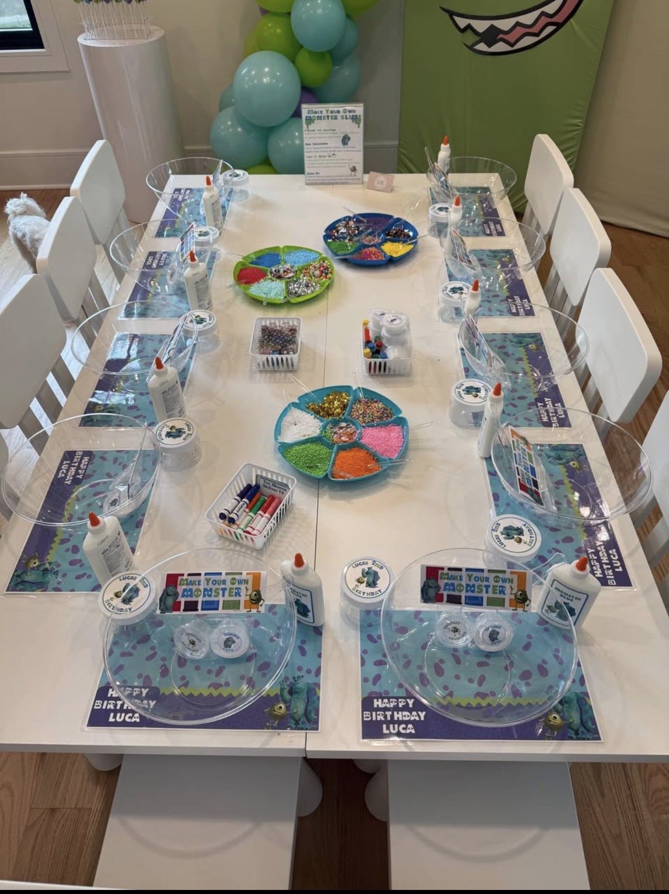 Kids Tables & Chairs