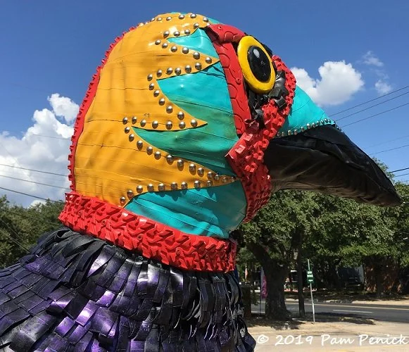 Grackle_lucha_libre_sculpture_Christy_Stallop_3-1.jpg
