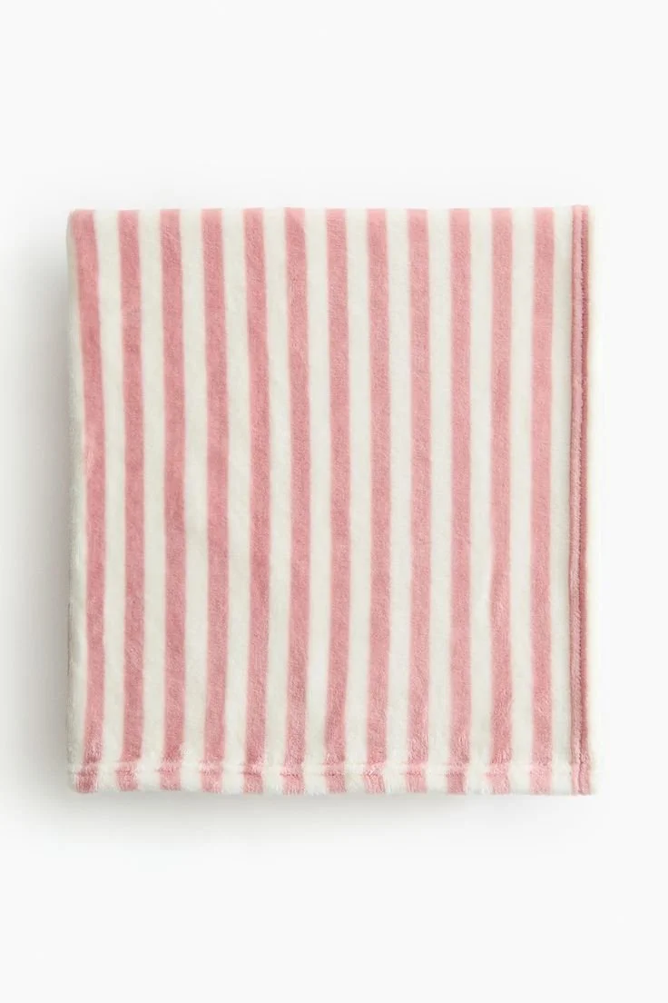 Pink_striped Striped Fleece Blanket at H&M Home _ H&M
