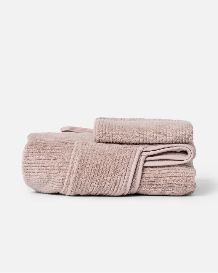 The Ribbed Hooded Towel + Bath Mitt – Lalo