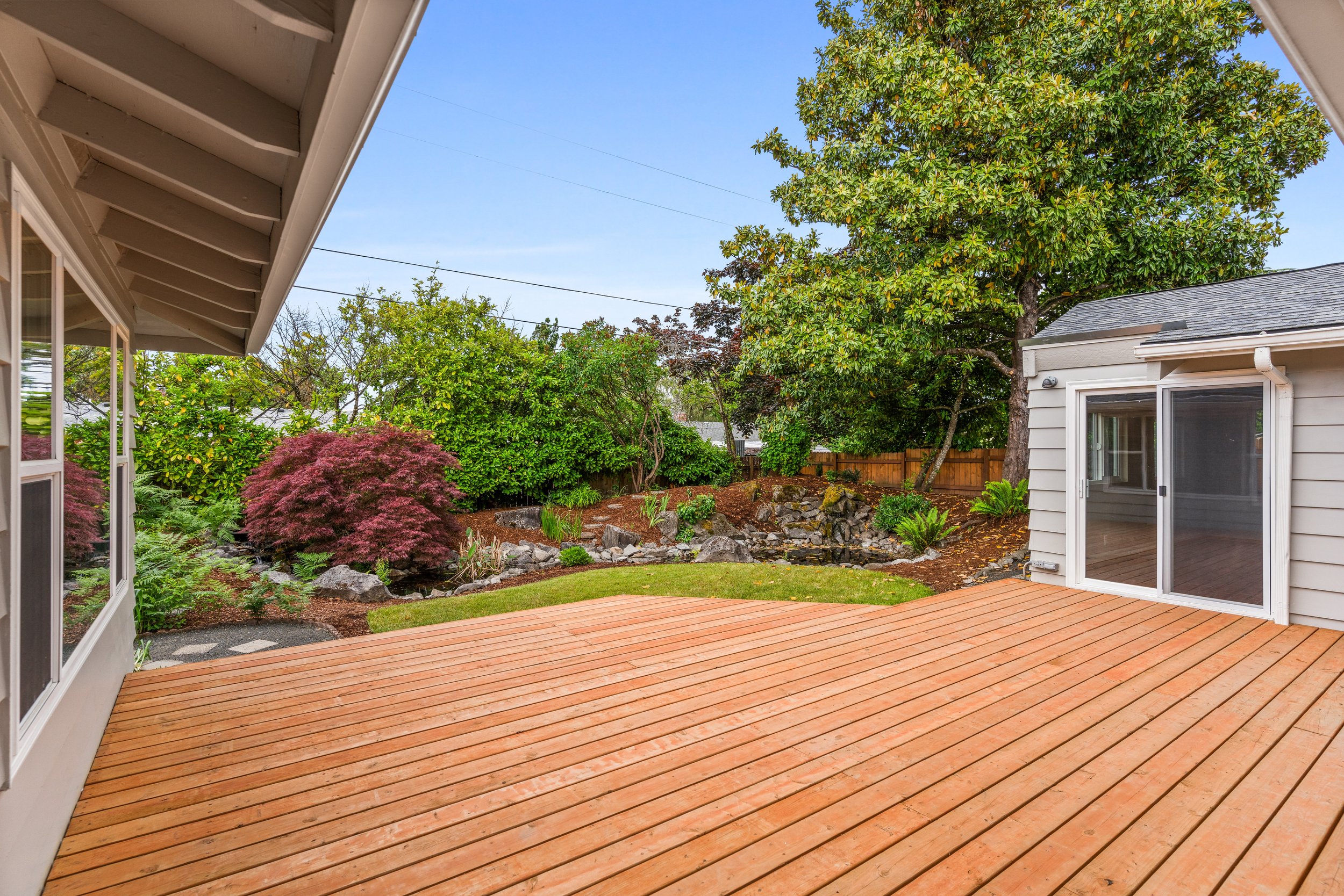 new residential landscaping