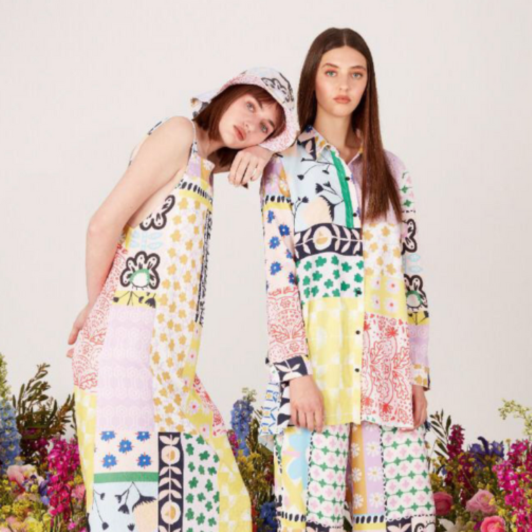 Estampado textil diseñado por una alumna del curso